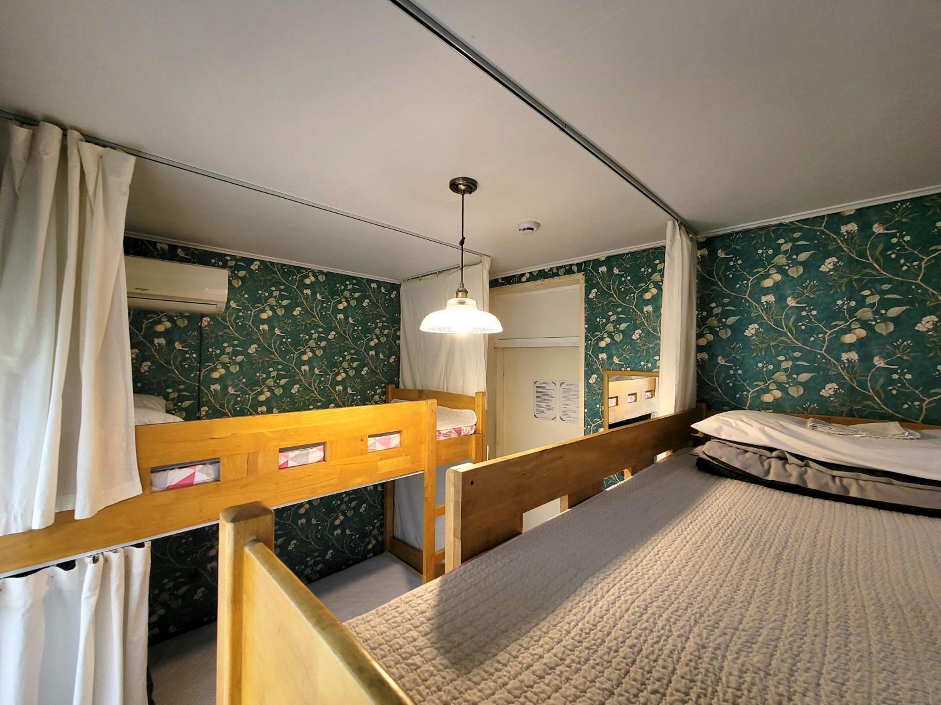 Greenday Guesthouse