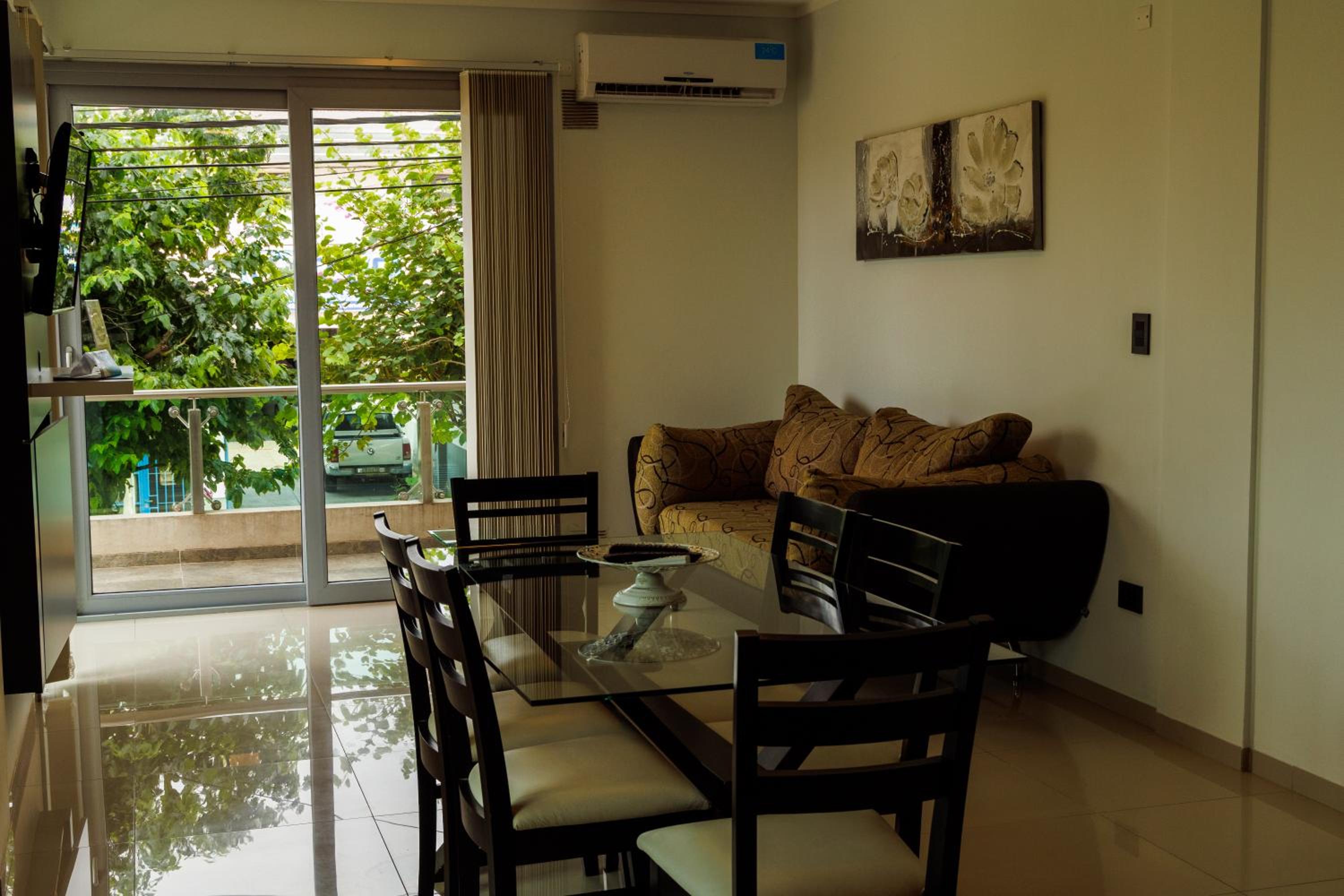 ALTA VISTA APART HOTEL