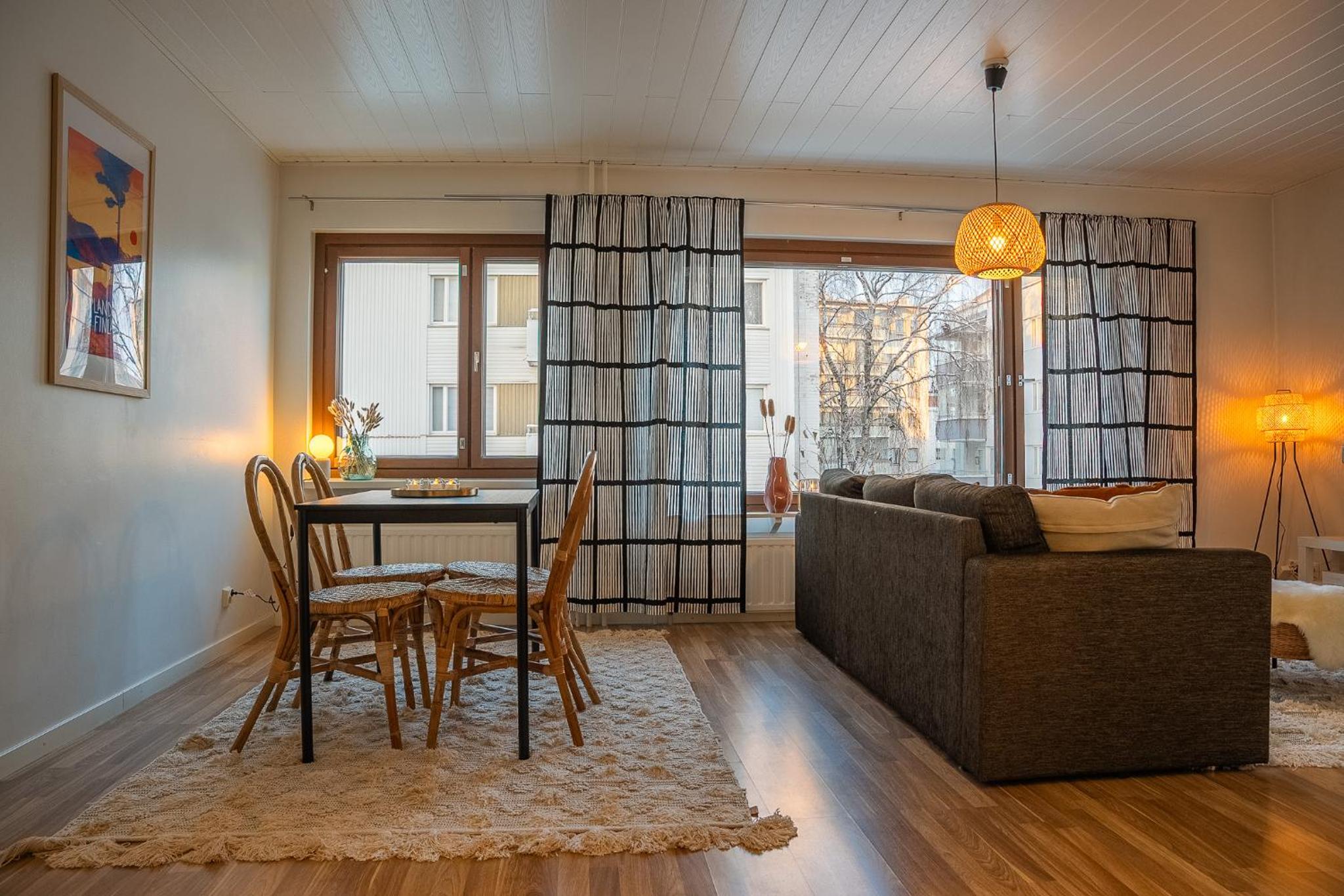 Arctic City Base: 2-room Cozy Apartment view 3