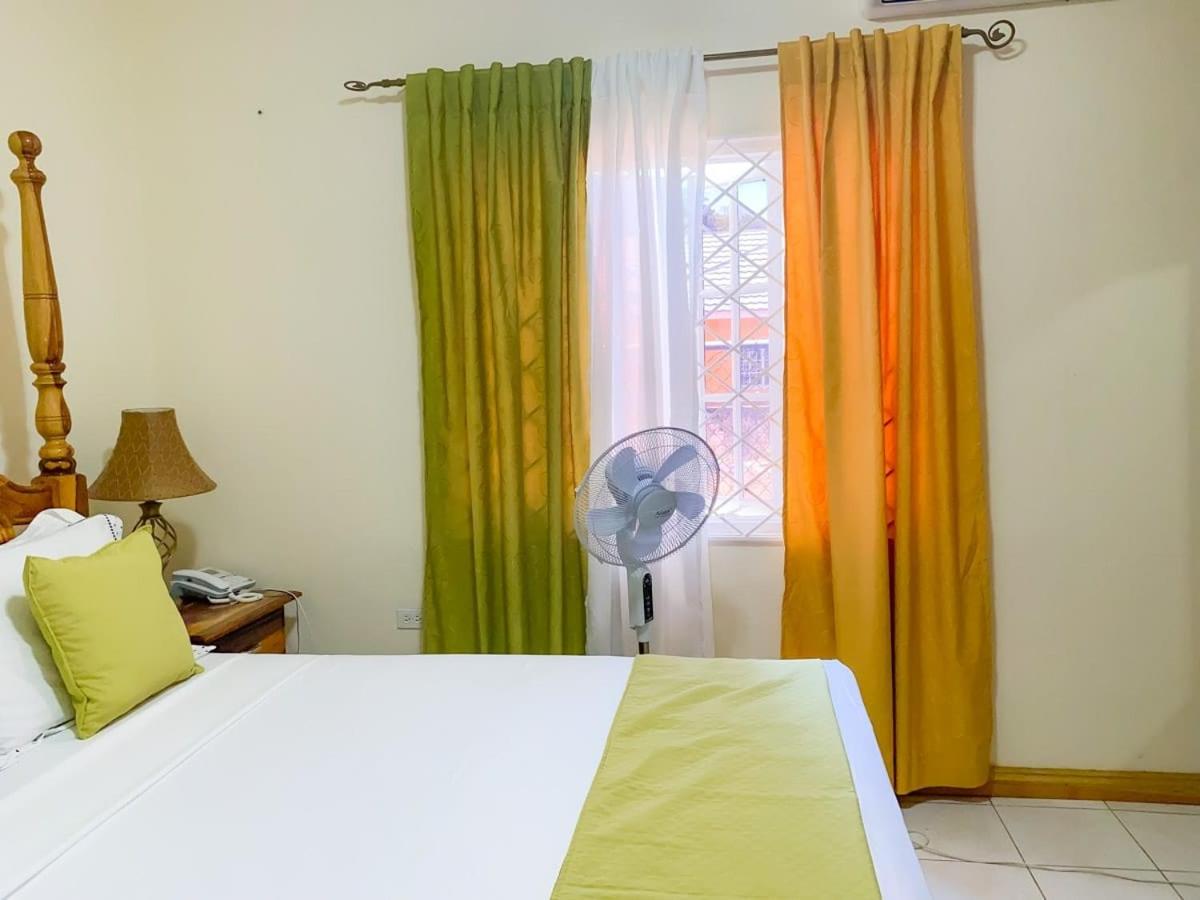 Windbreak Villa