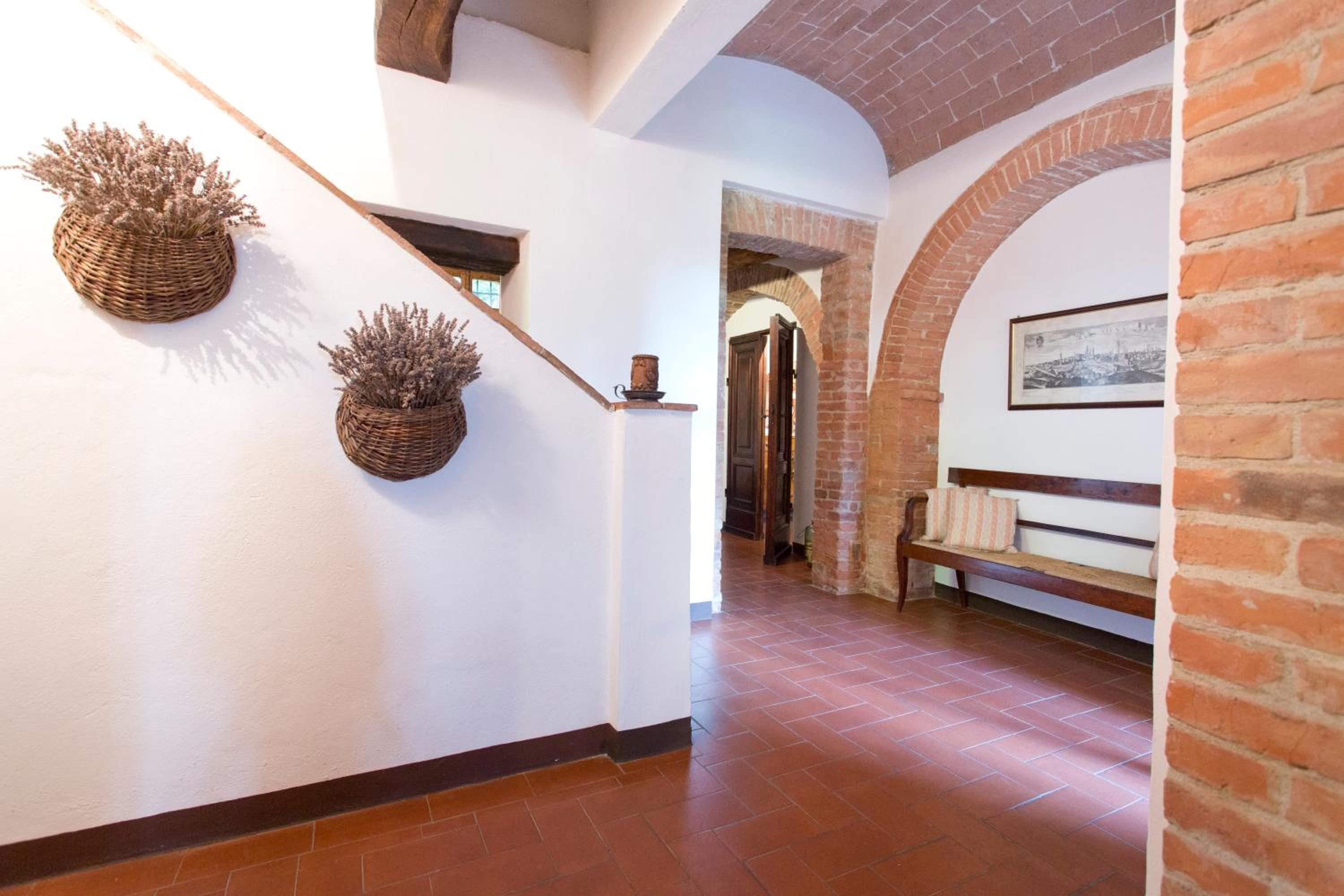 Photo 67