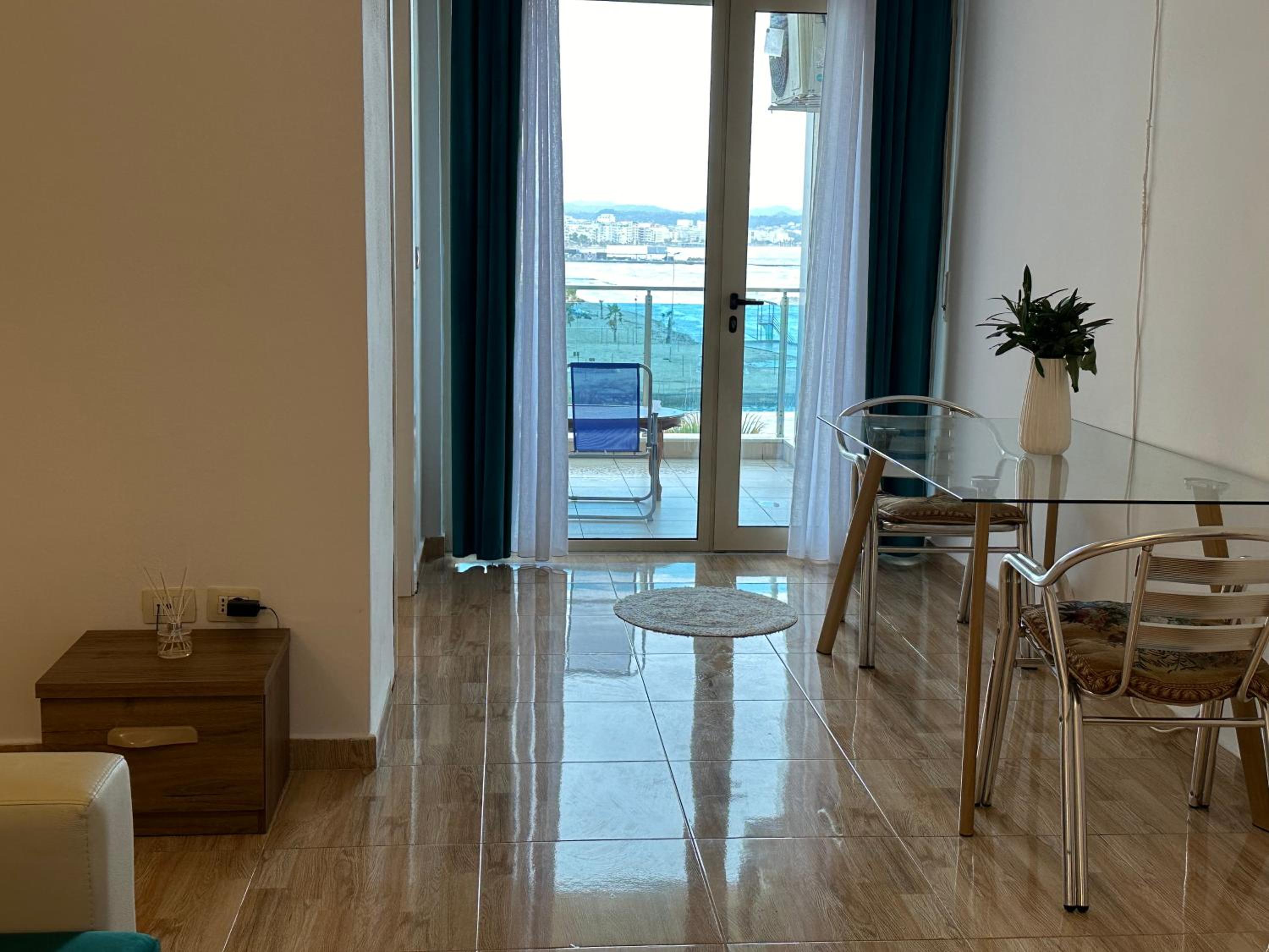 Beach front Superior Apartment