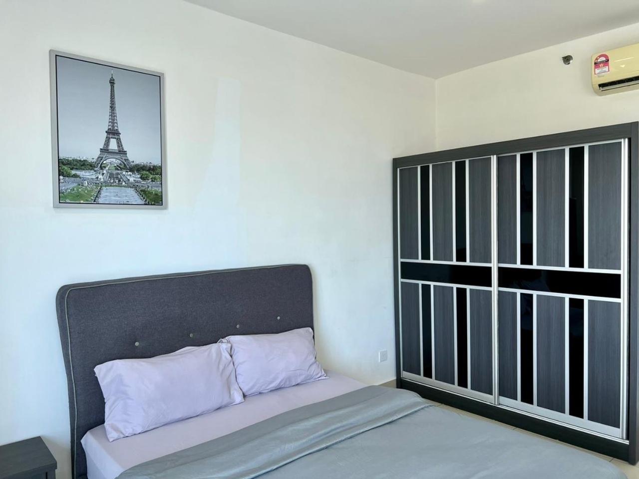 Eleven Suite at Trefoil Setia Alam photo 2