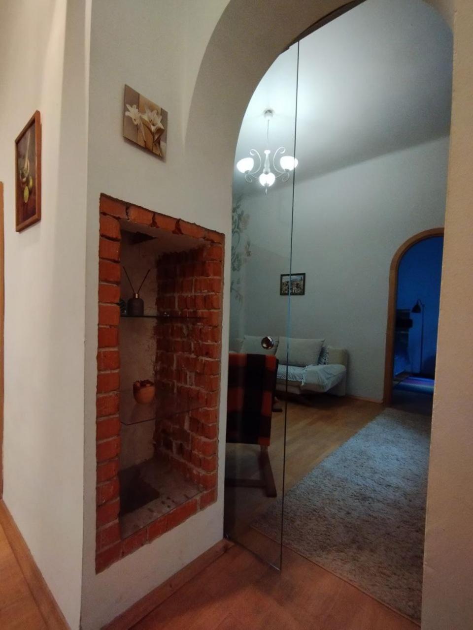 Family Stay in Lviv (2 Rooms + Kitchen)