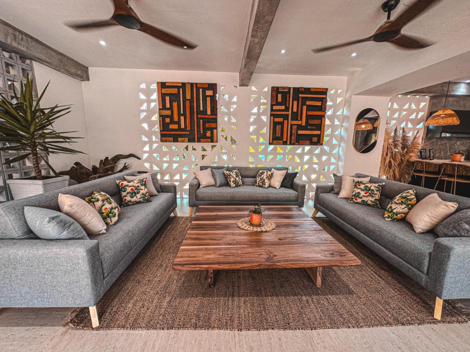 MAPUWI Villa & Suite