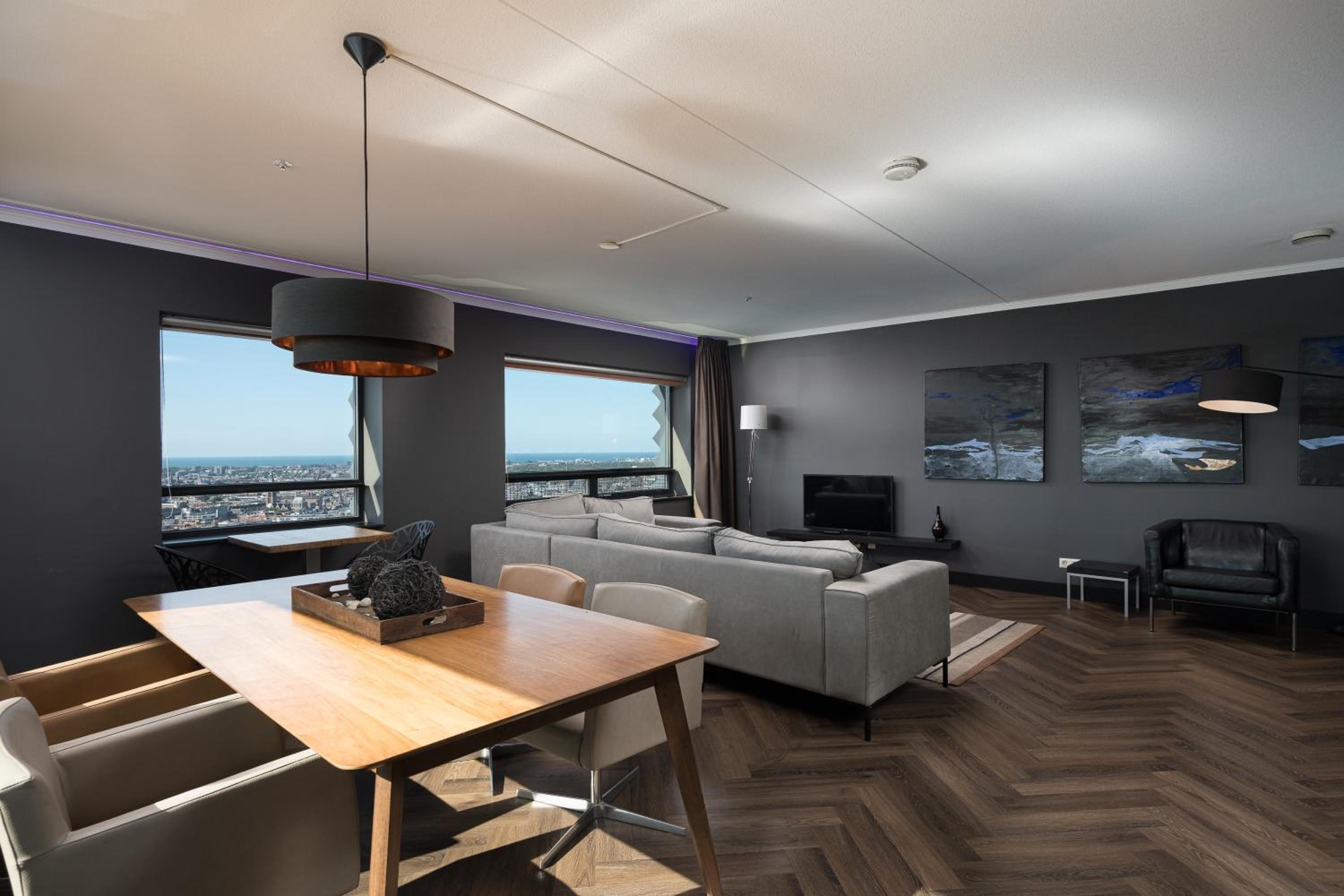 The Penthouse At The Hague Tower