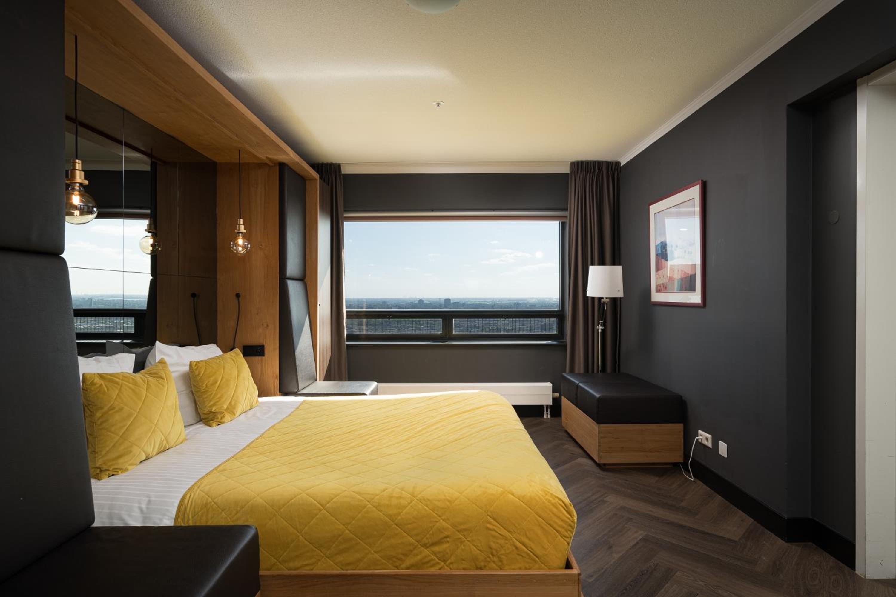 The Penthouse At The Hague Tower