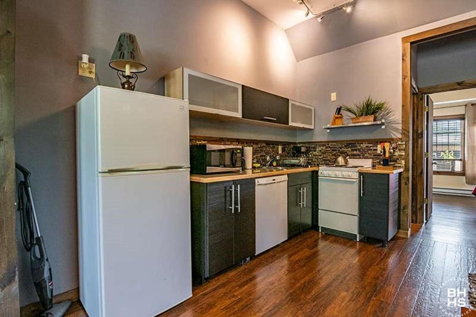 Downhill Lodge Condominium