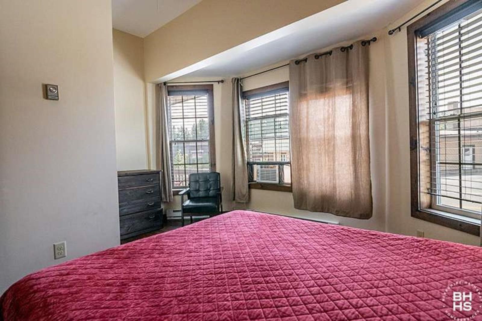 Downhill Lodge Condominium