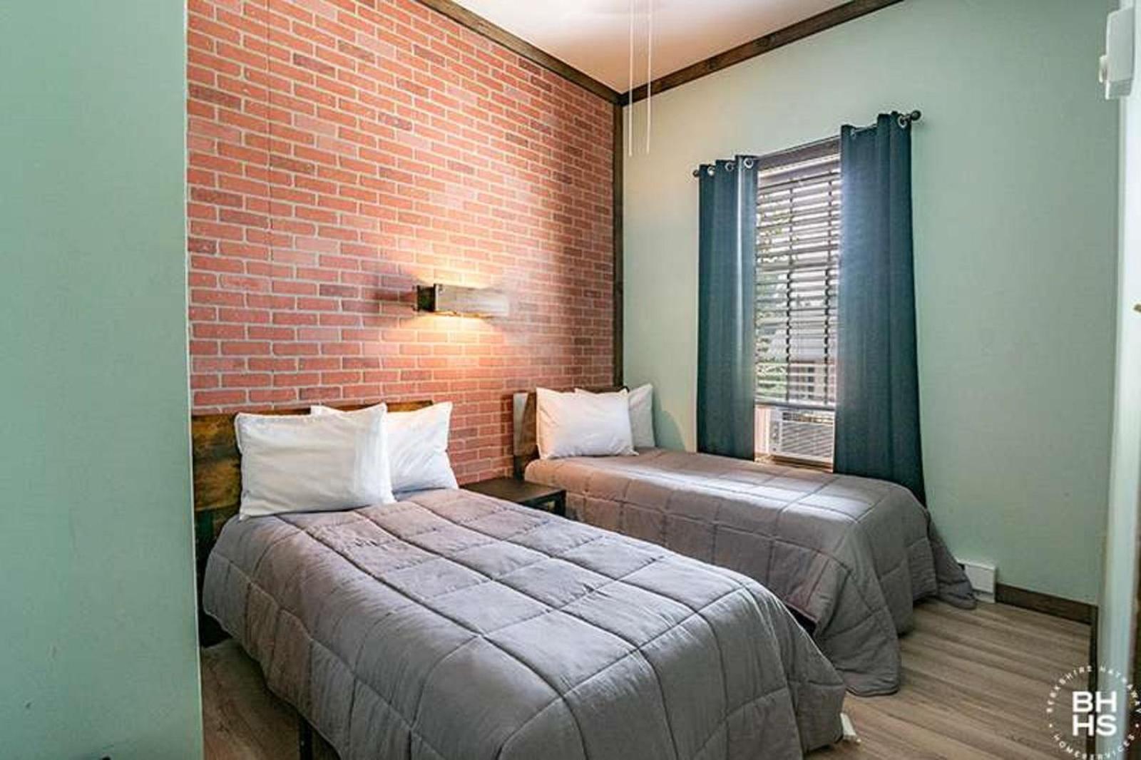 Downhill Lodge Condominium