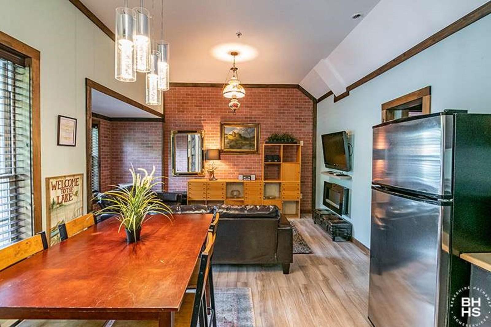 Downhill Lodge Condominium