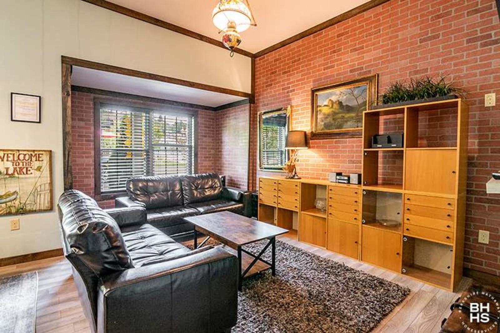 Downhill Lodge Condominium