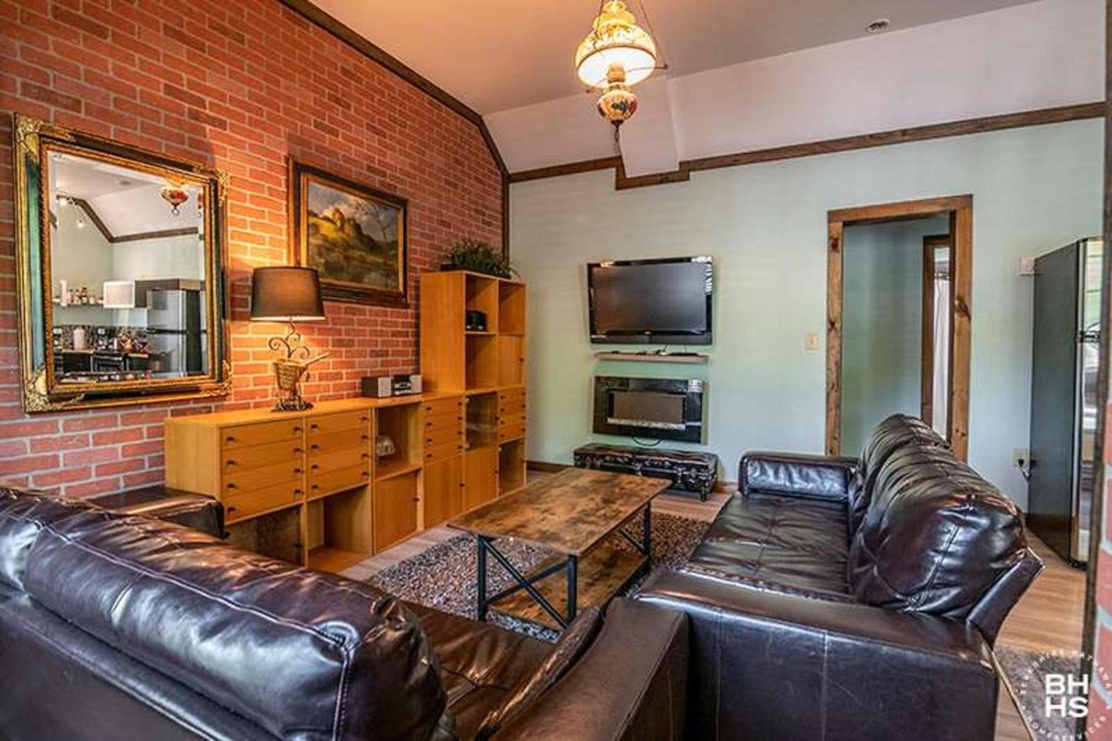 Downhill Lodge Condominium