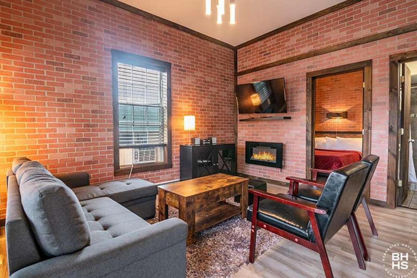 Downhill Lodge Condominium