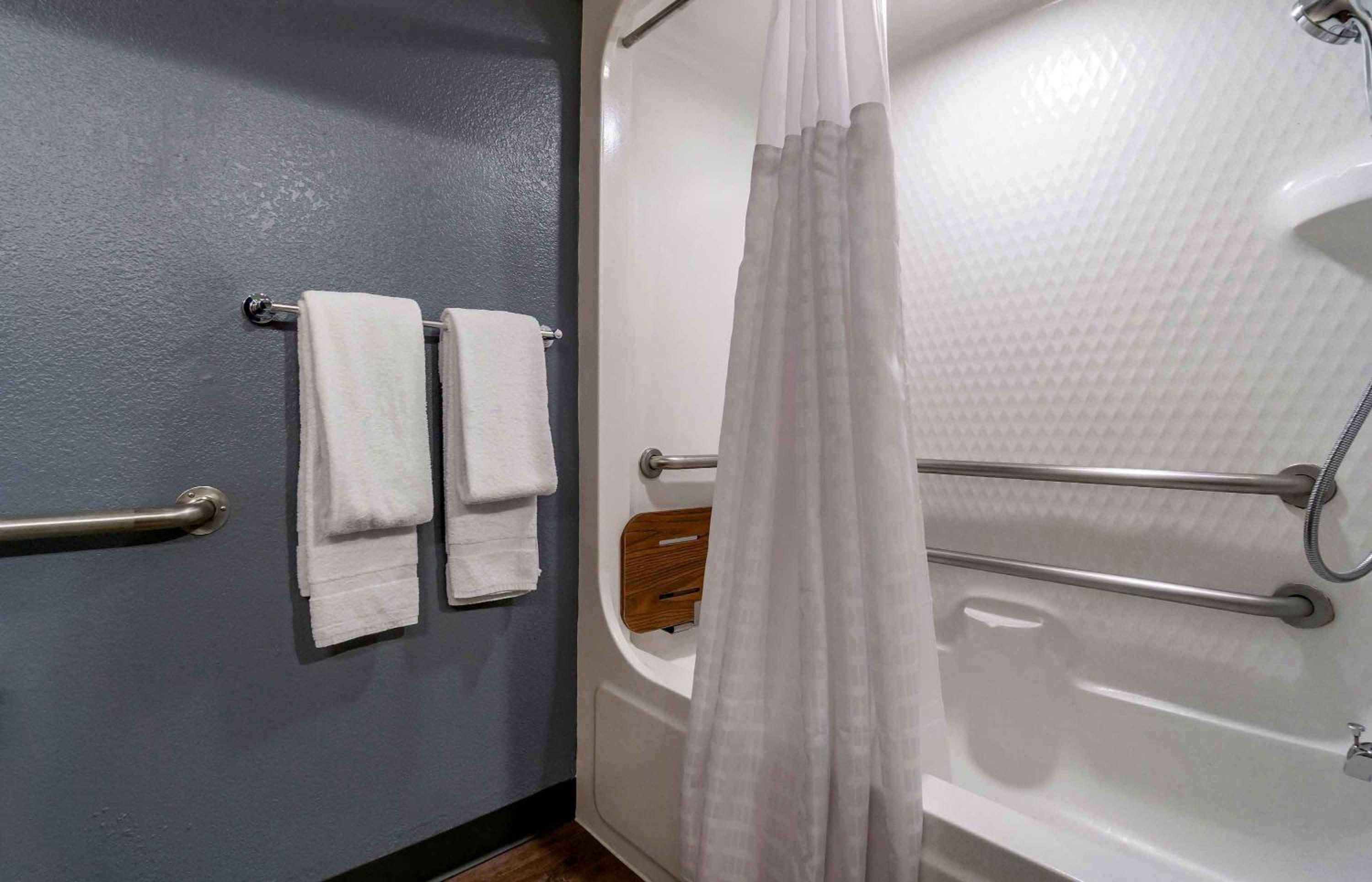 Seattle Vacations - Extended Stay America Premier Suites - Seattle - Bellevue - Downtown - Property Image 5