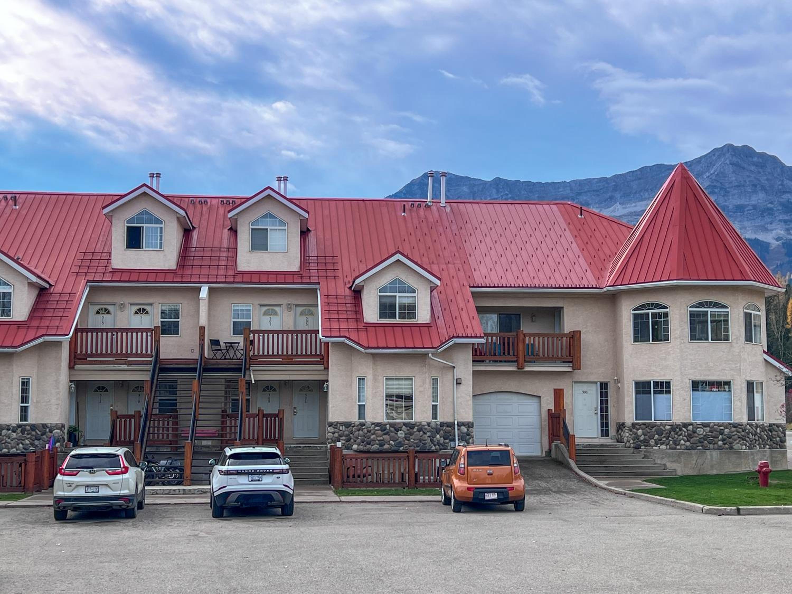 Riverside Condos by Fernie Central Reservations