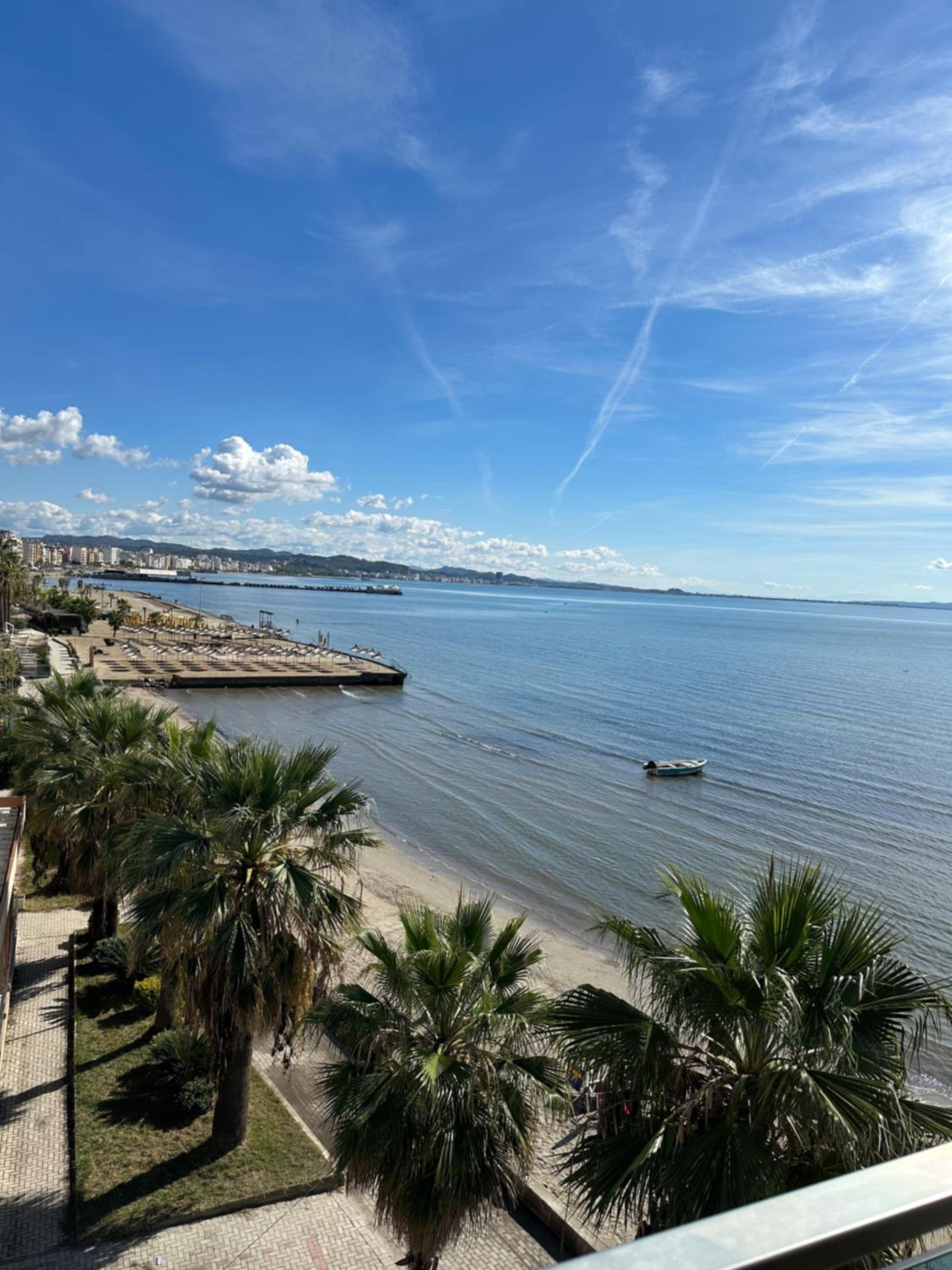 Beach front Superior Apartment
