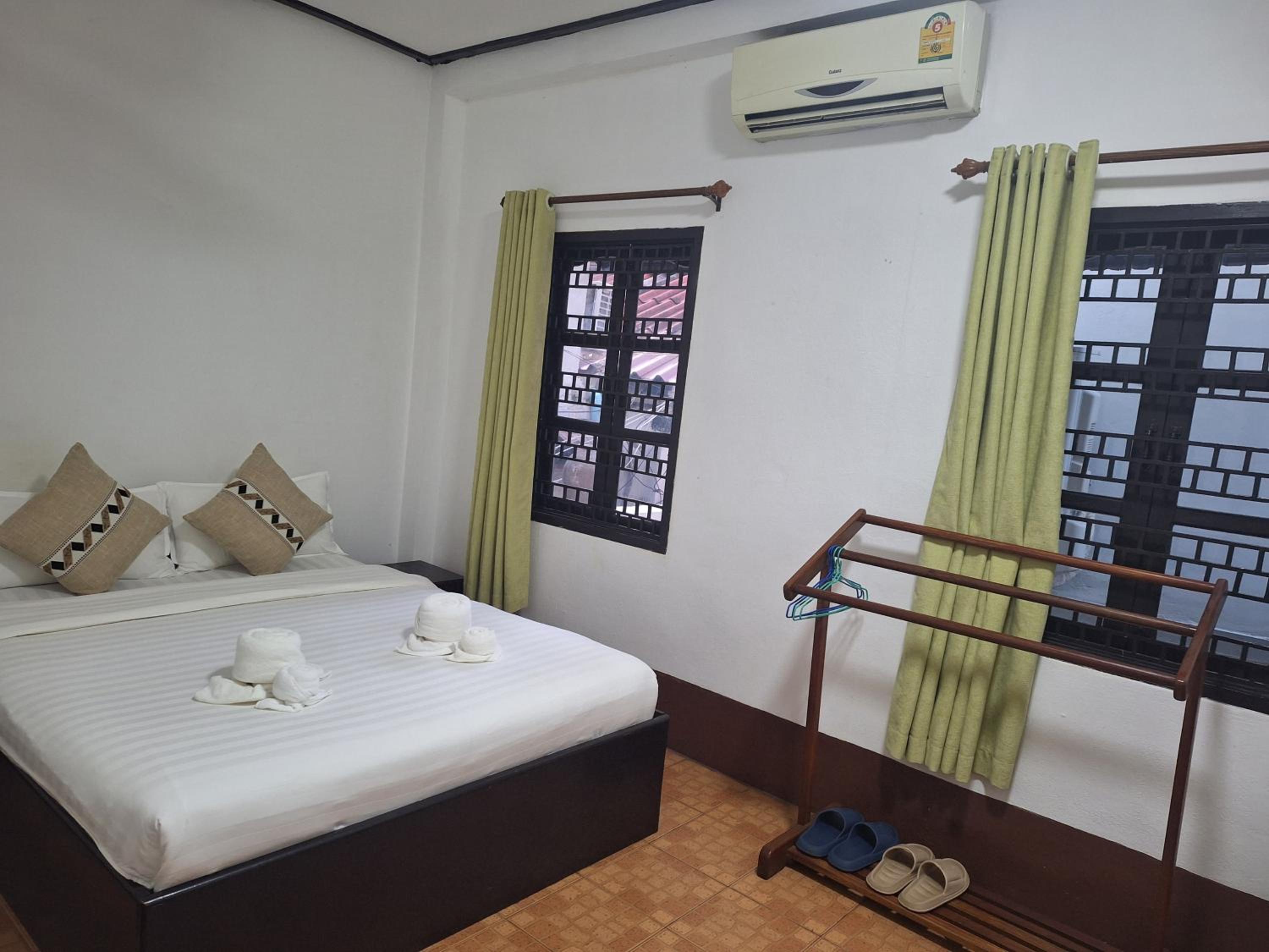 PHAI GUESTHOUSE