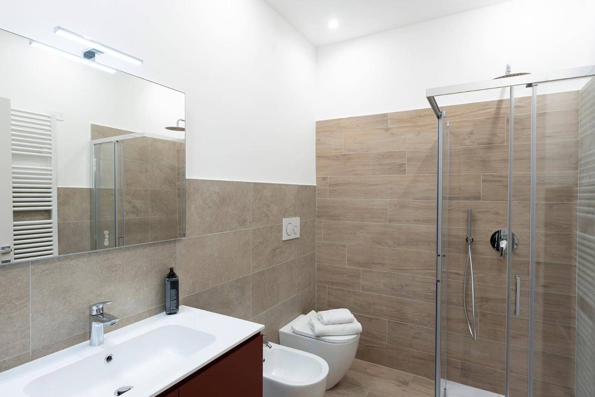 Astoria Comfort Rooms