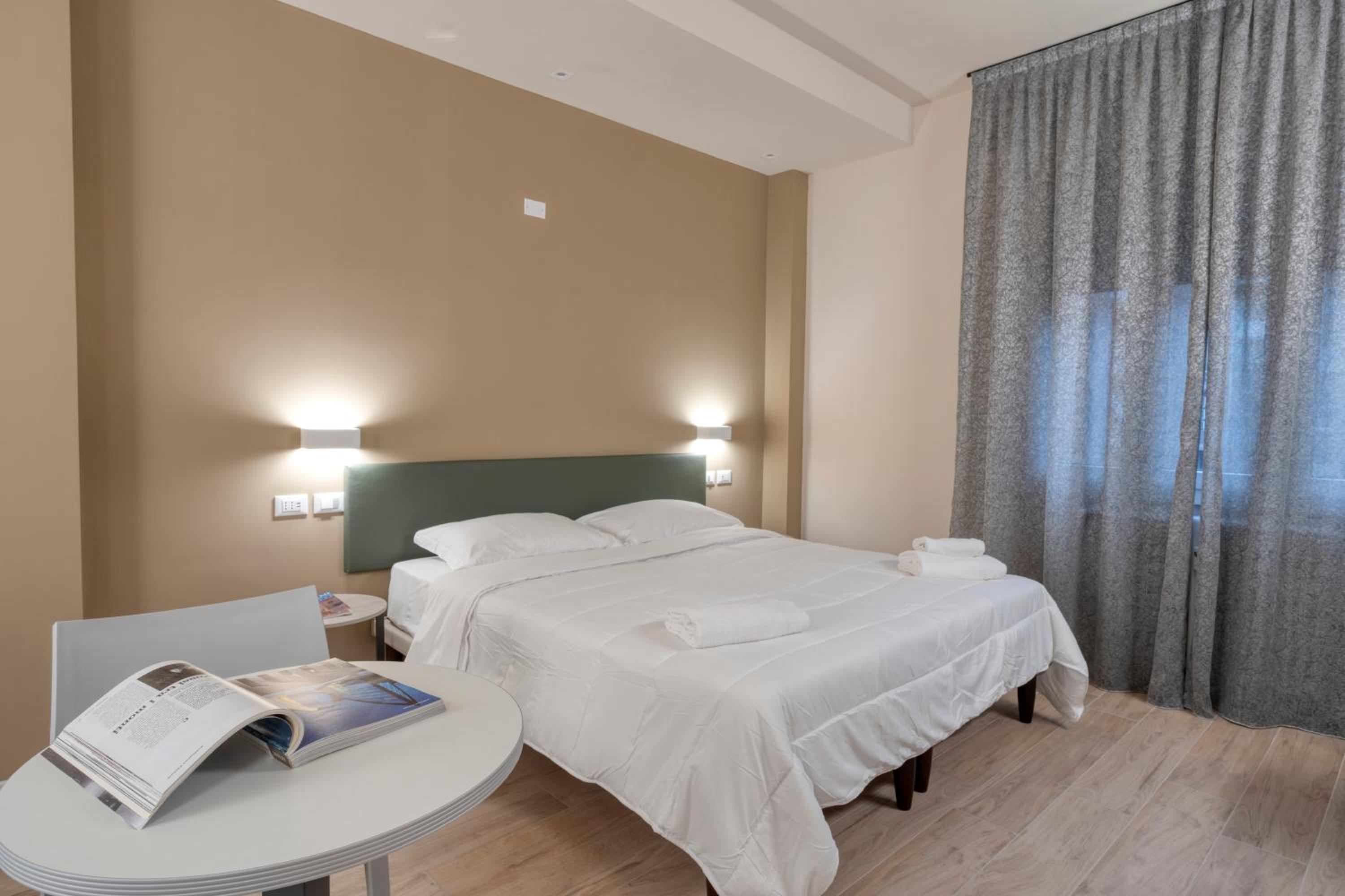 Astoria Comfort Rooms