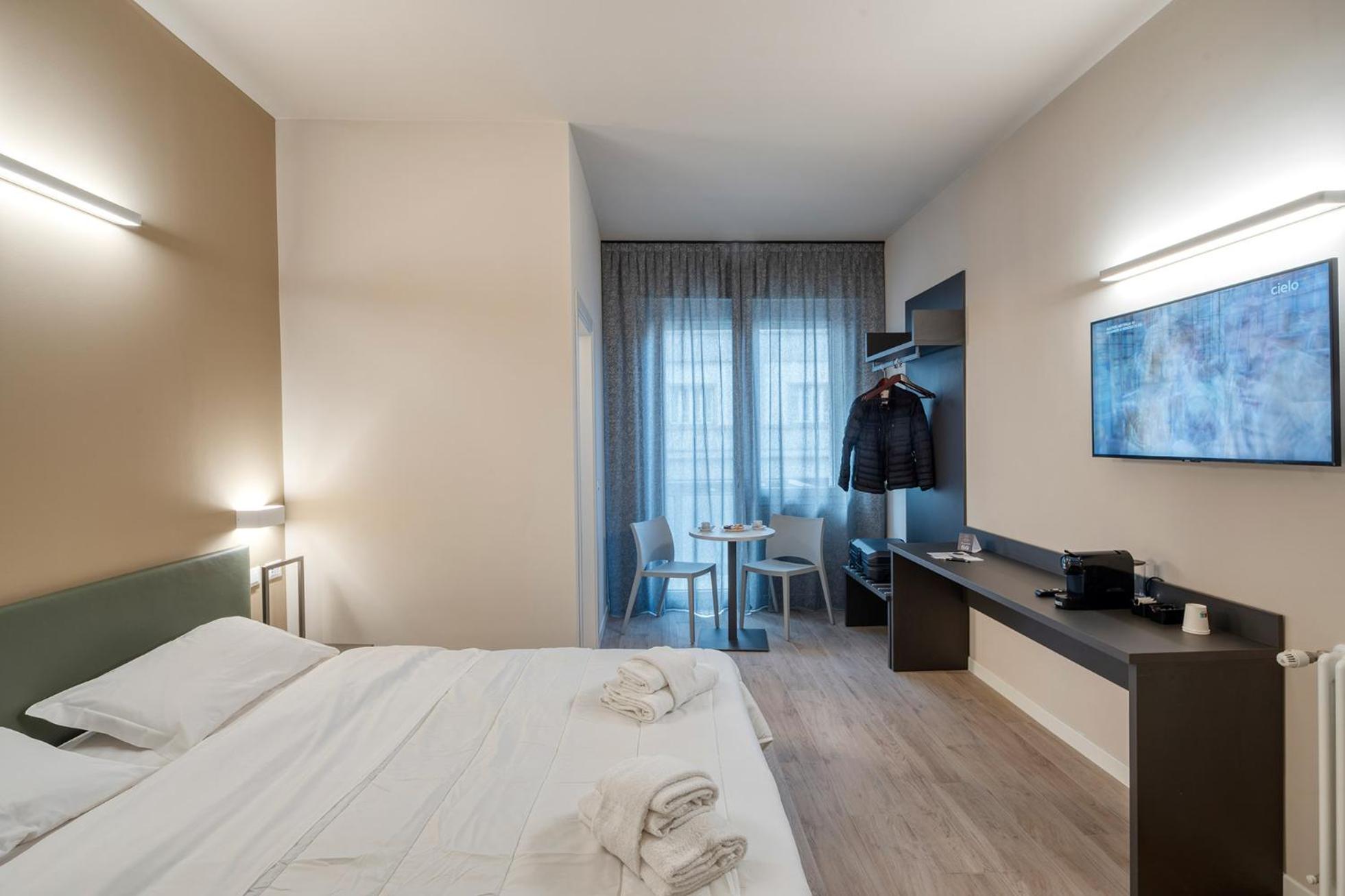 Astoria Comfort Rooms