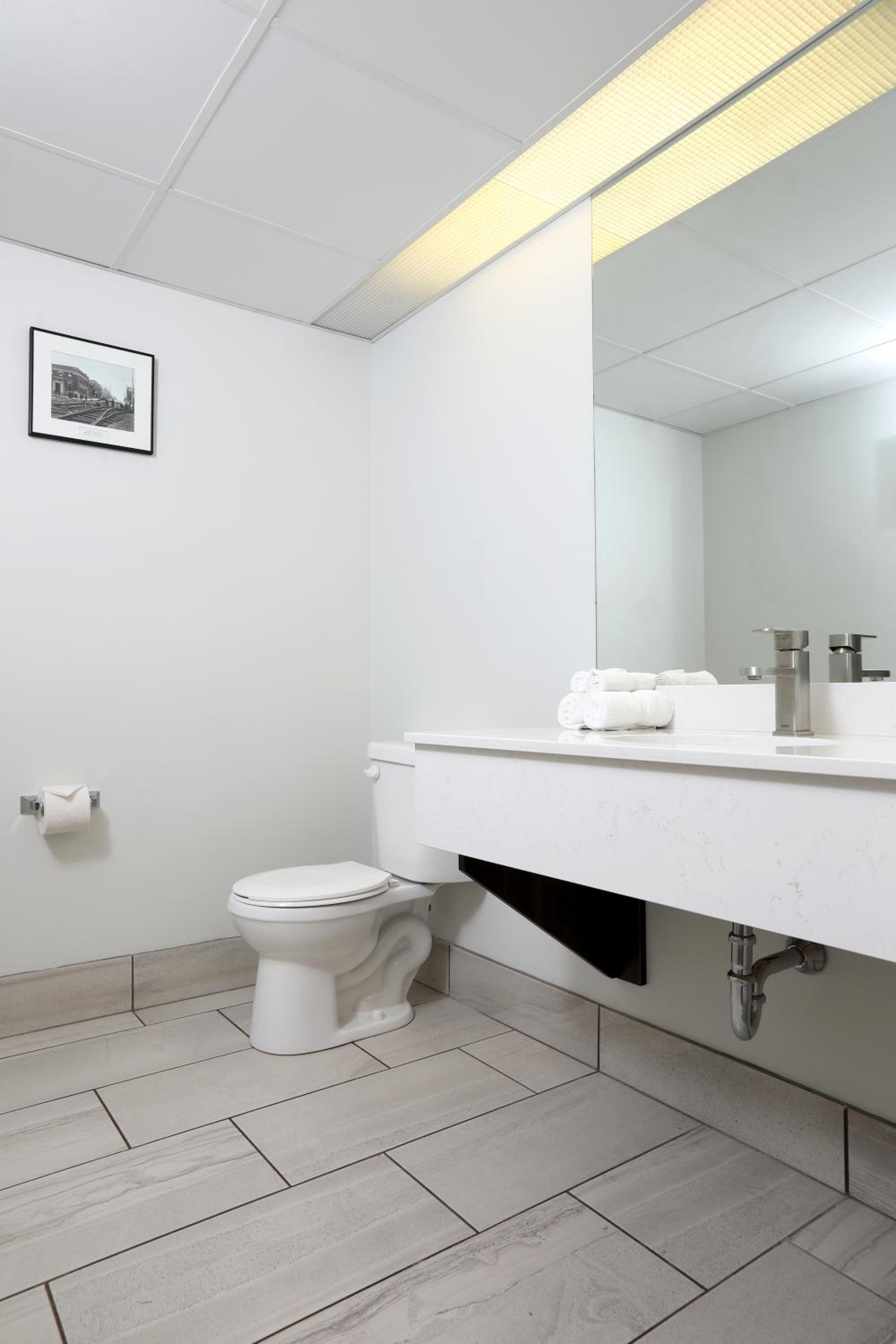 Brandon Vacations - Canad Inns Destination Centre Brandon - Property Image 2