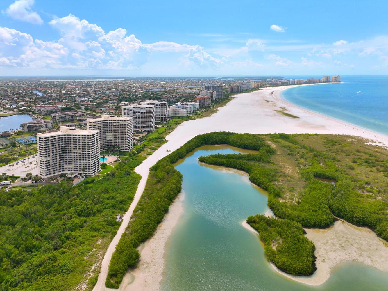 Your Ultimate Sea-Scape , Beachfront 2/2 view 3