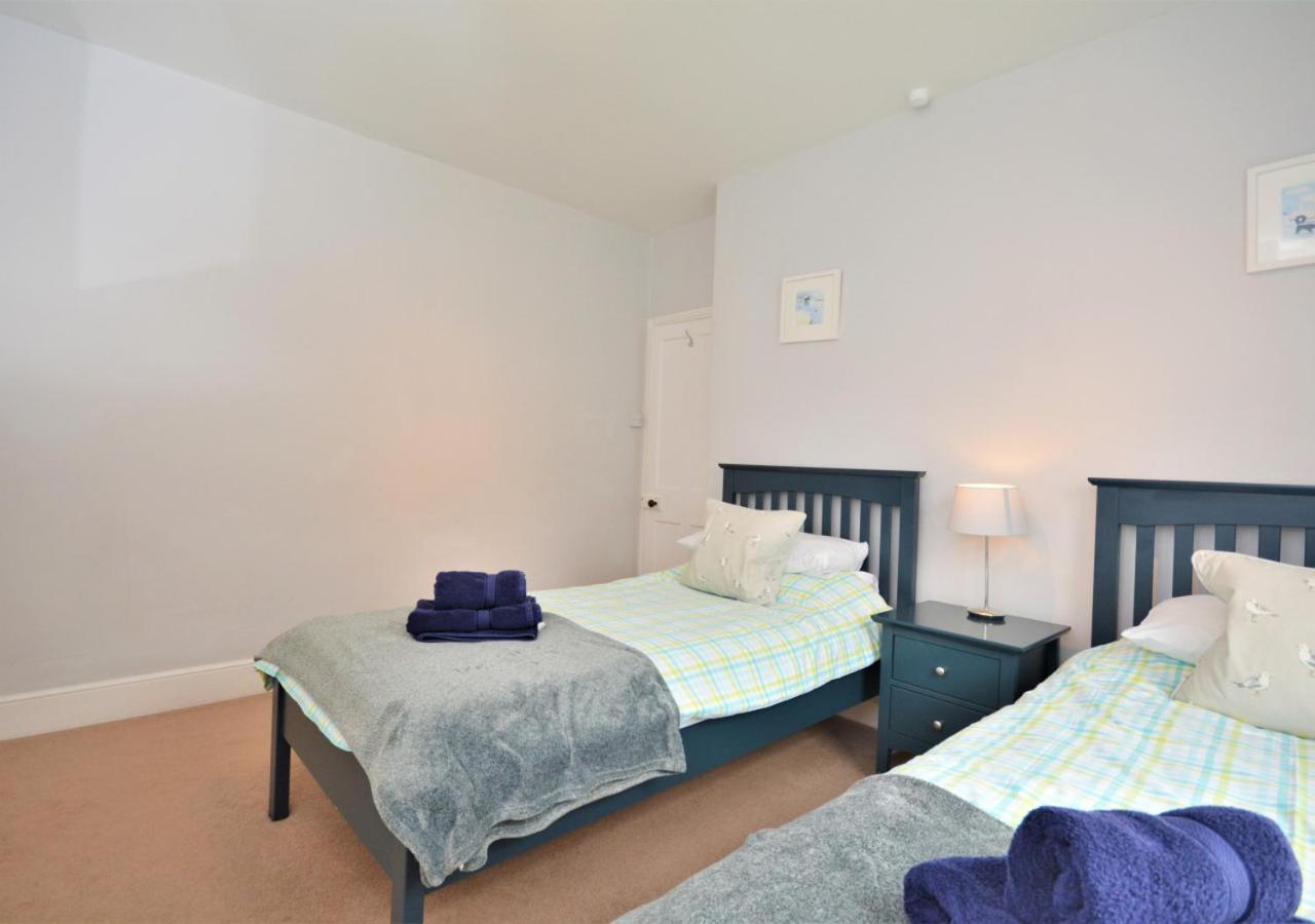 3 Bed in Padstow oc-p00144