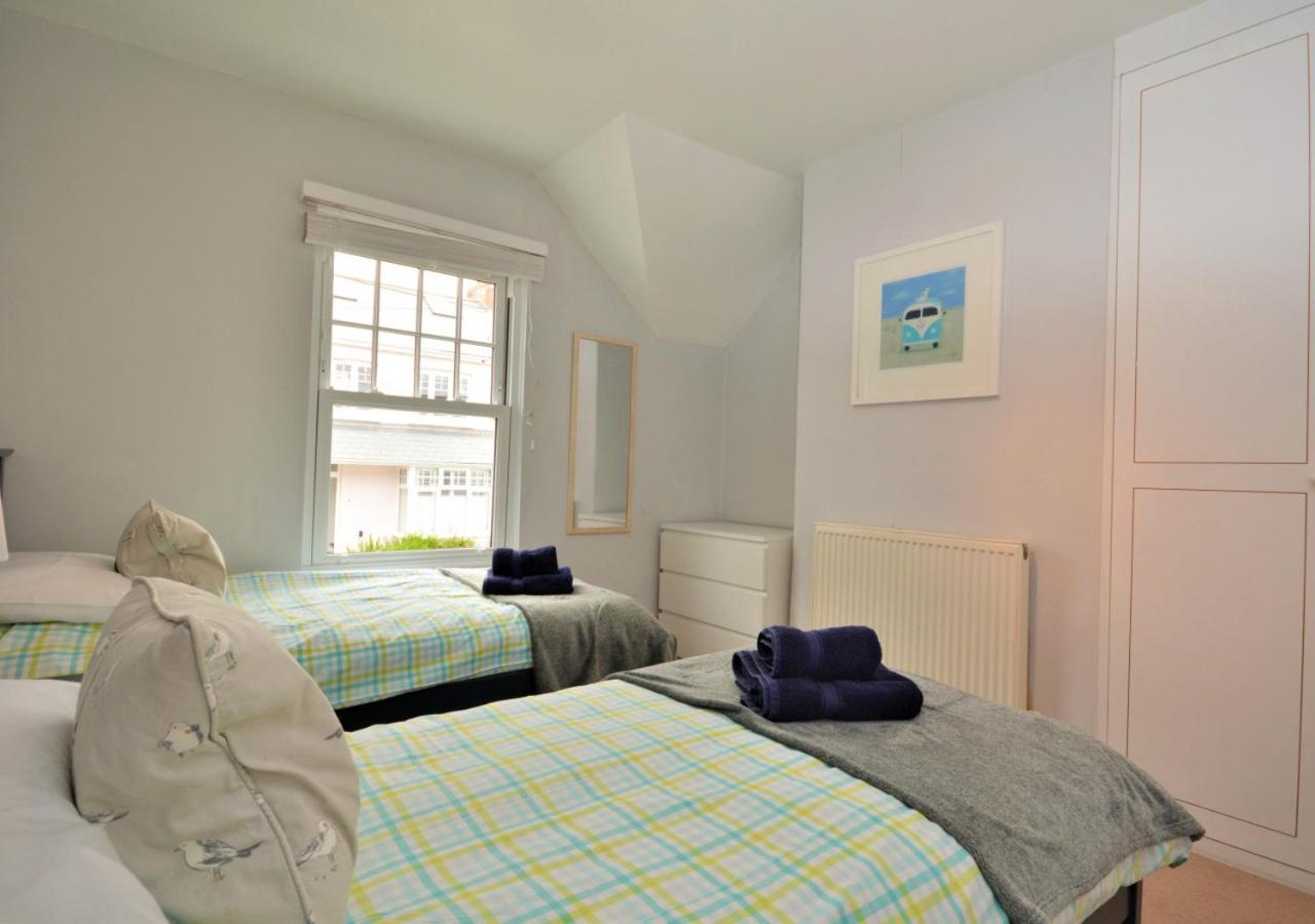 3 Bed in Padstow oc-p00144