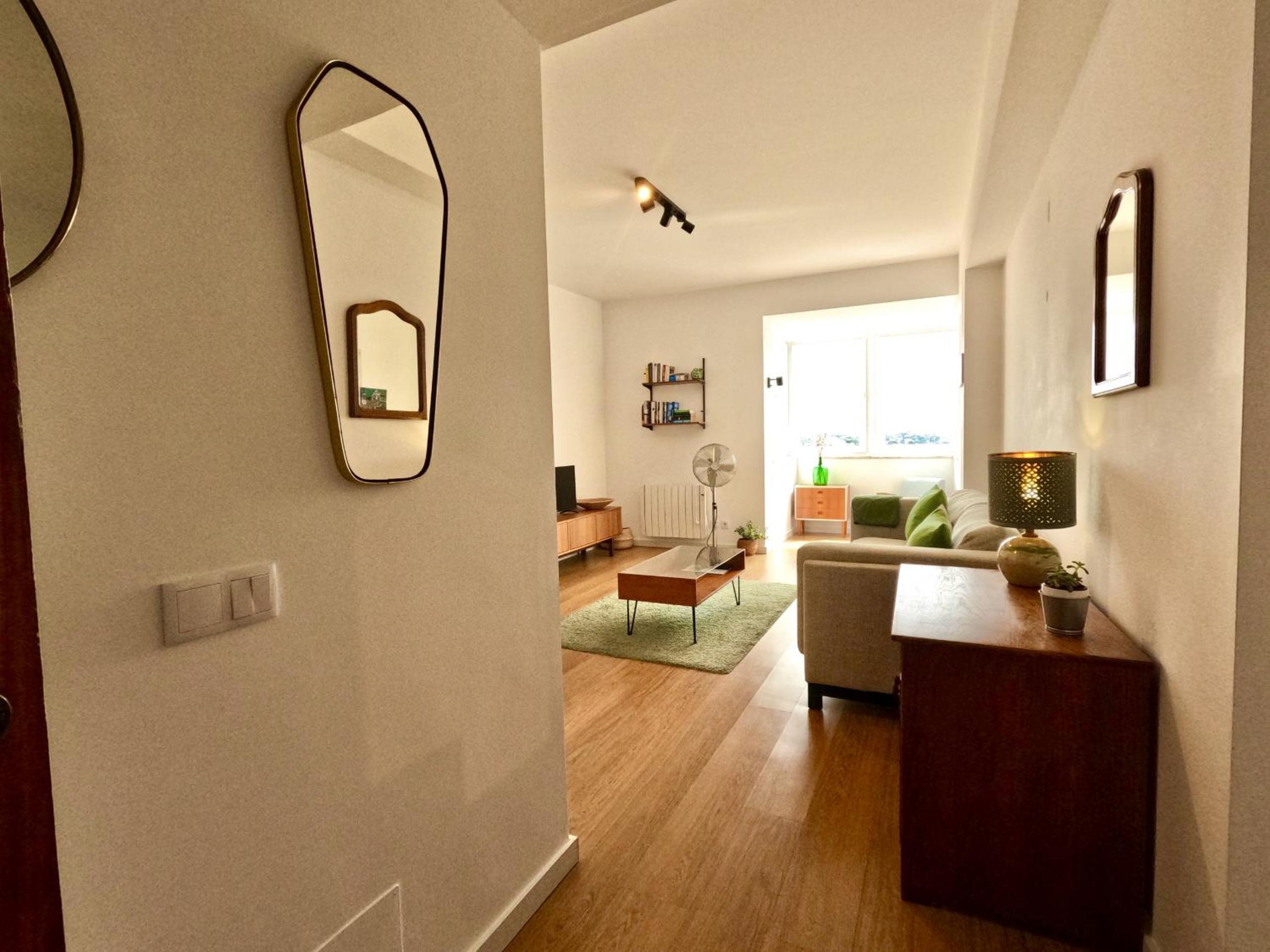 Peaceful & panoramic views apartment, Cascais