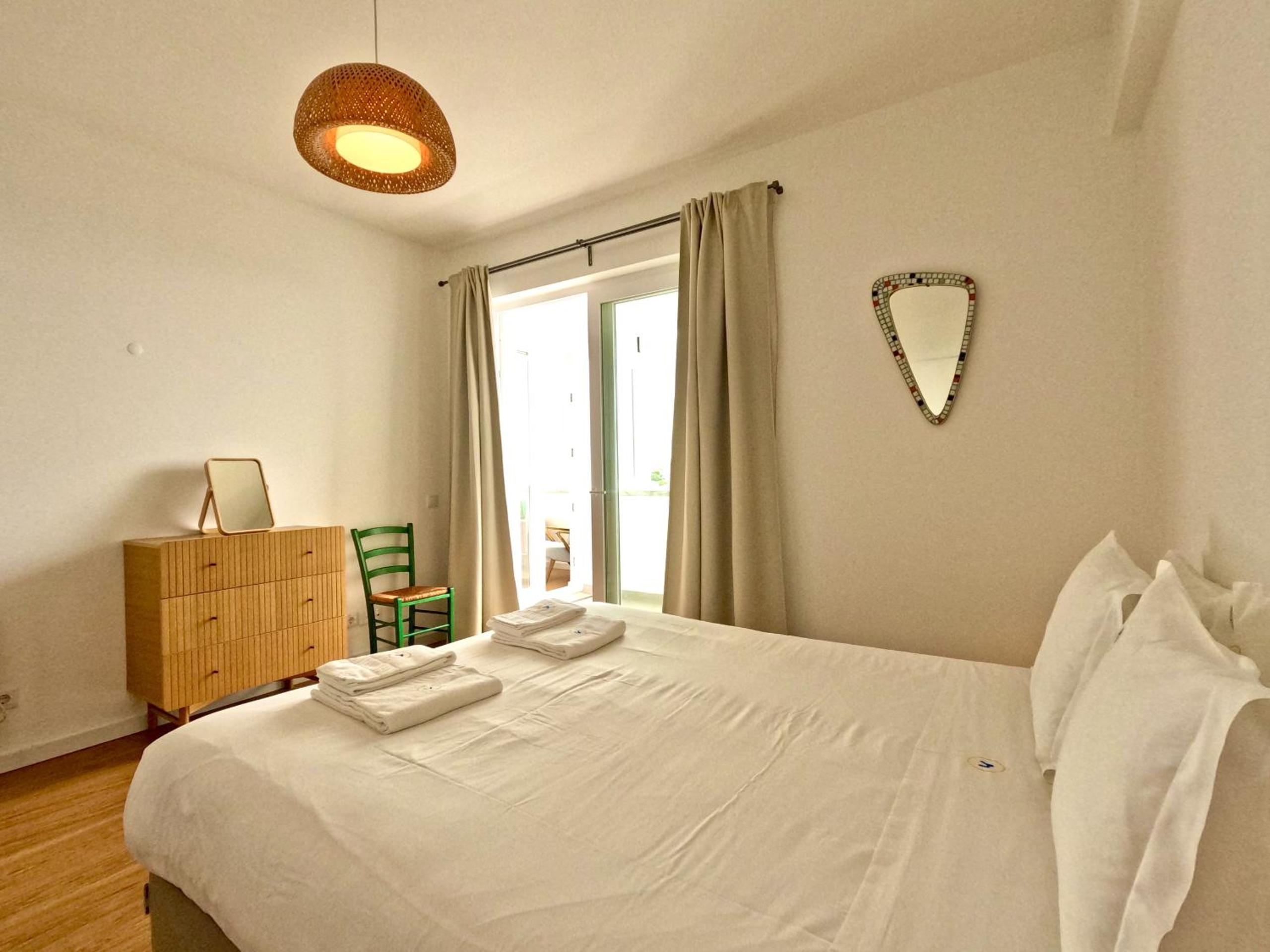 Peaceful & panoramic views apartment, Cascais