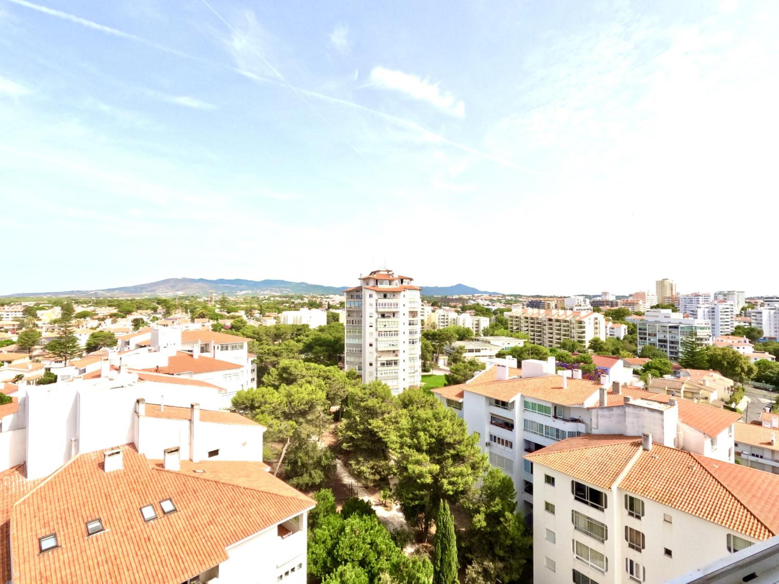 Peaceful & panoramic views apartment, Cascais