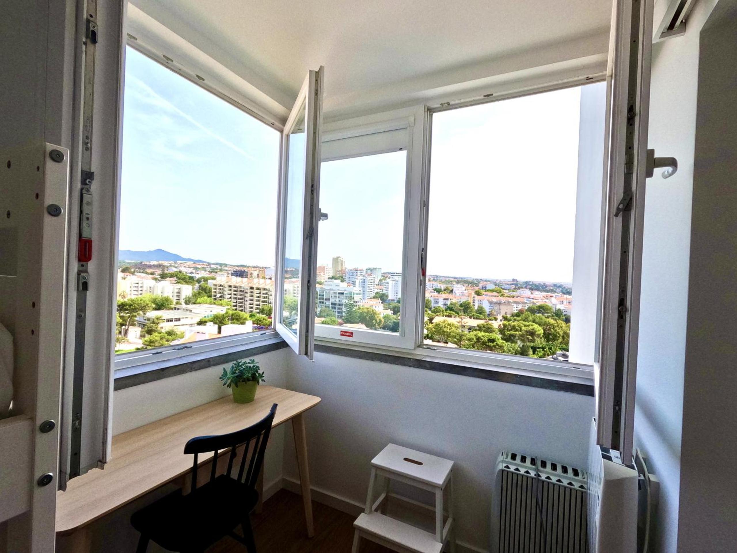 Peaceful & panoramic views apartment, Cascais
