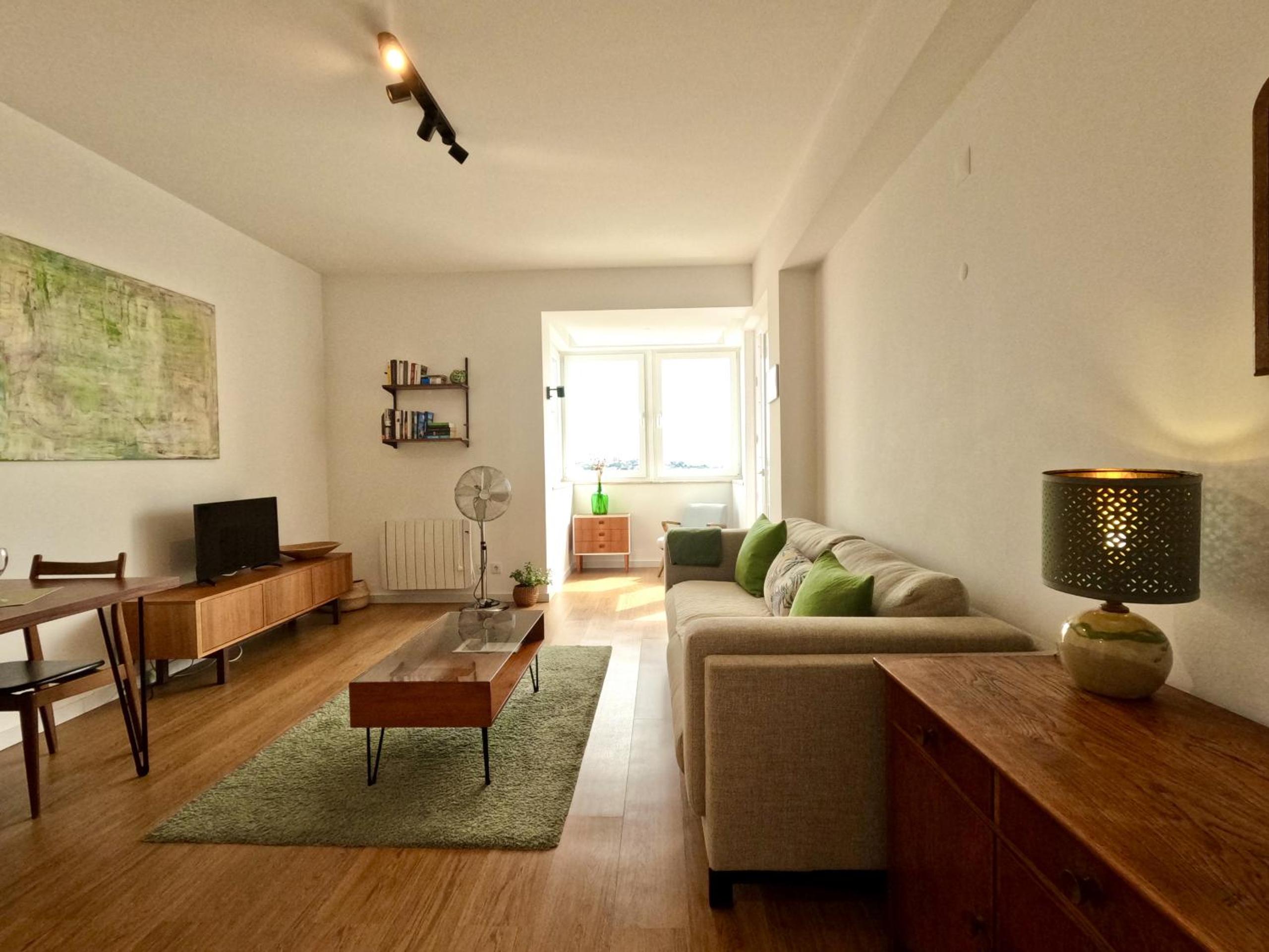 Peaceful & panoramic views apartment, Cascais