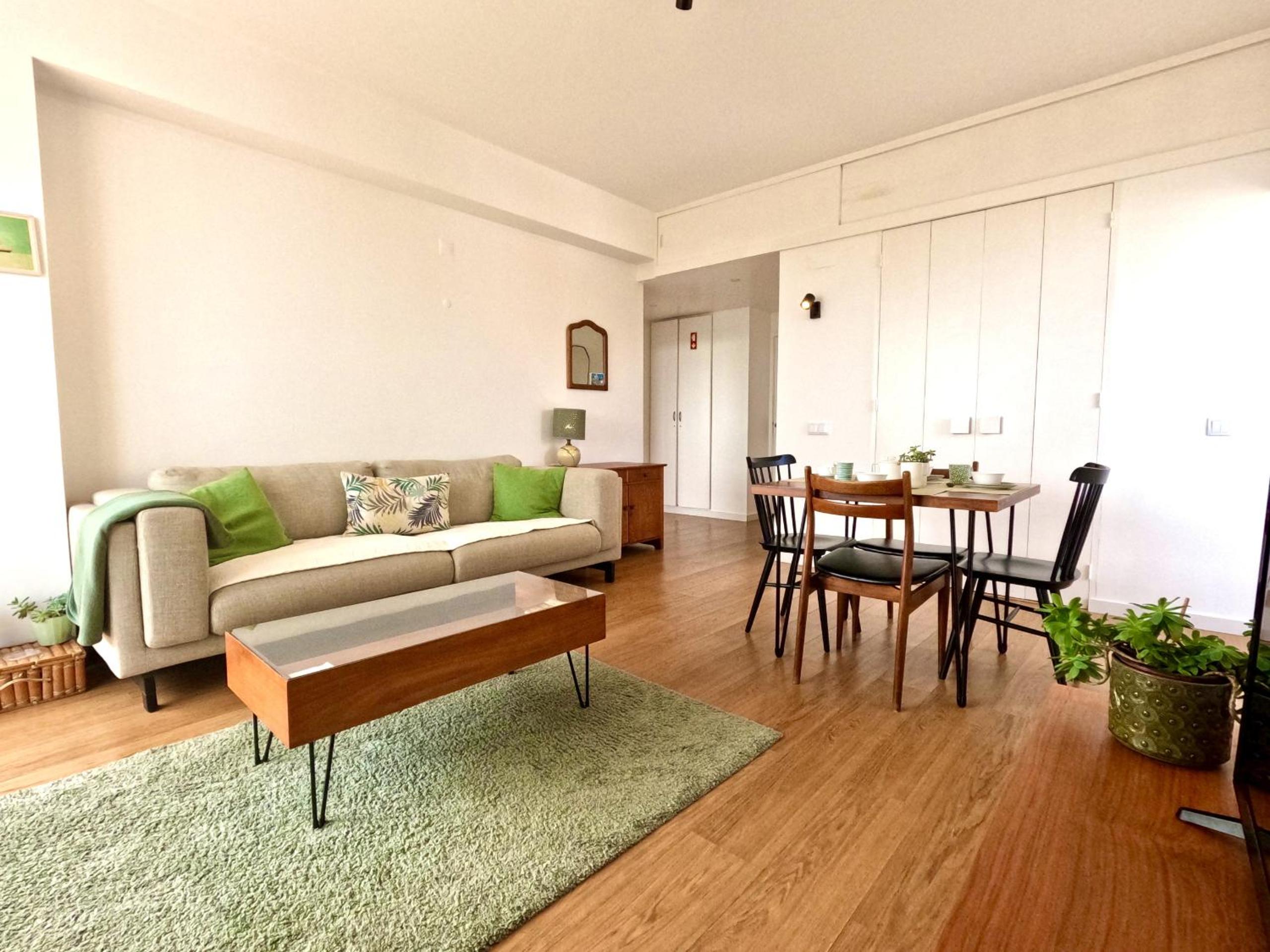 Peaceful & panoramic views apartment, Cascais