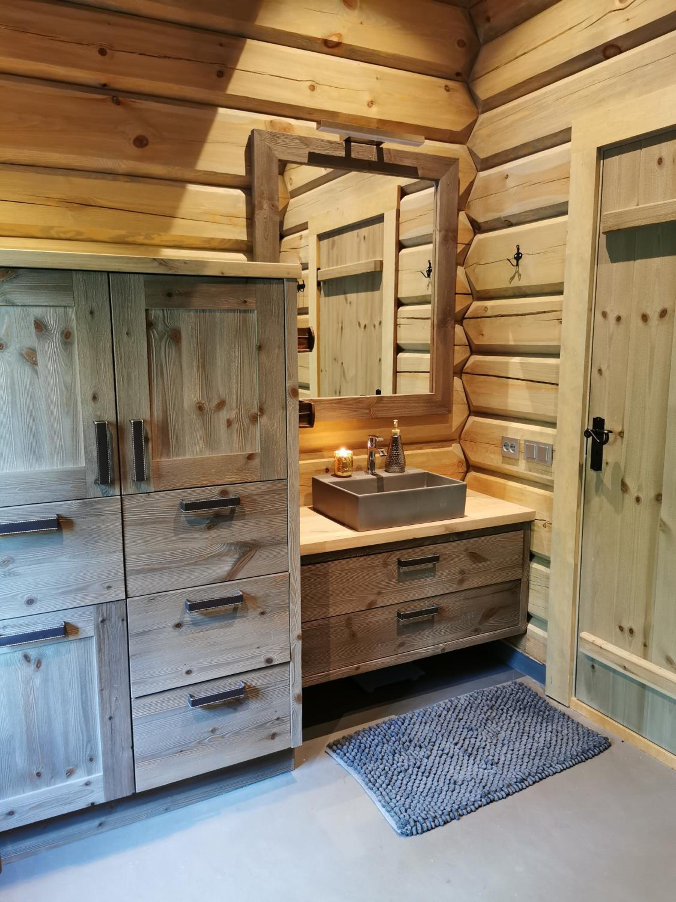 Liaplassen Timber Lodge