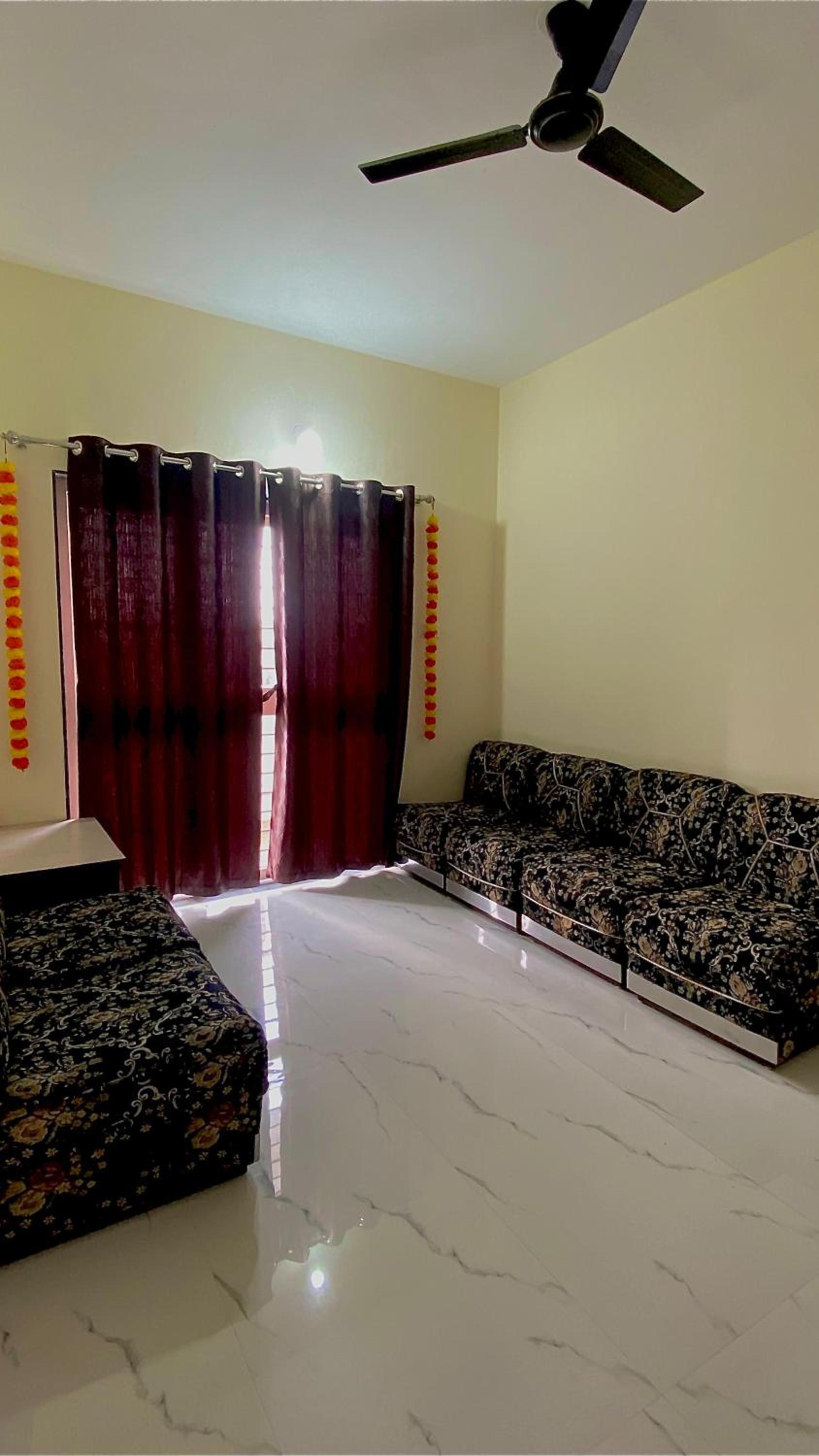 The Peacewood's Homes - Pune's Comfort - Hostel & PG