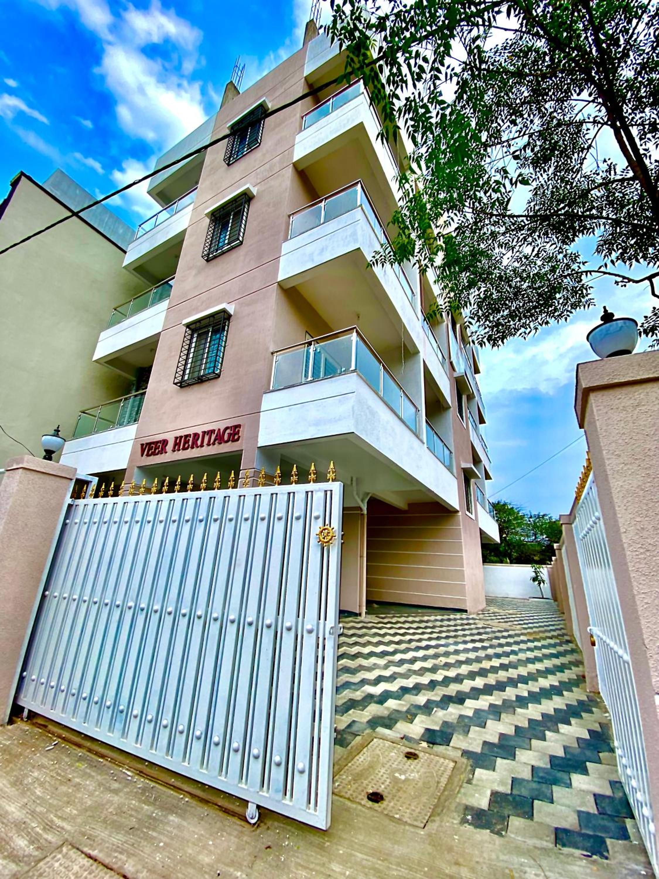 The Peacewood's Homes - Pune's Comfort - Hostel & PG