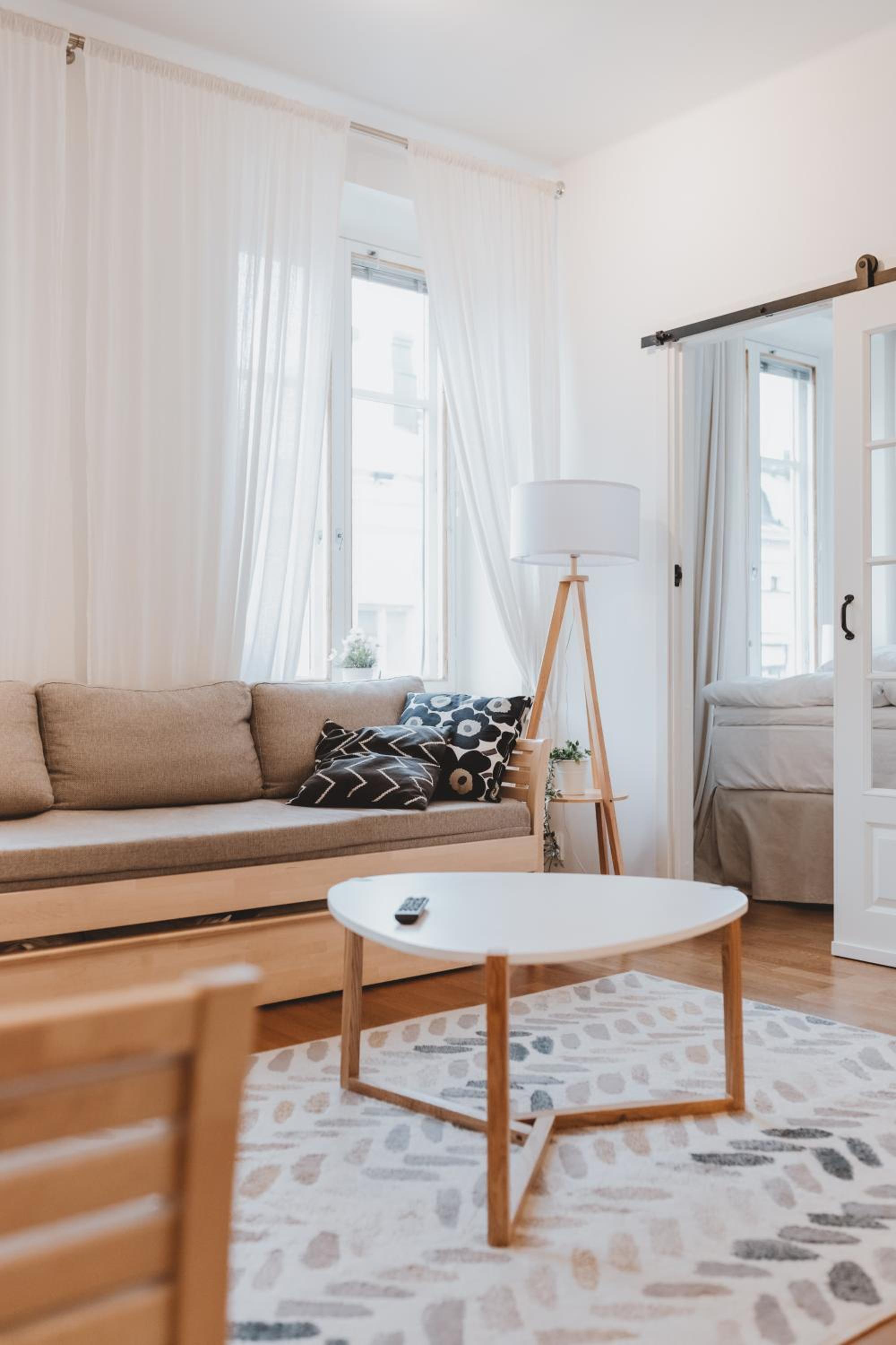 Bright City Center Flat, Sleeps 6