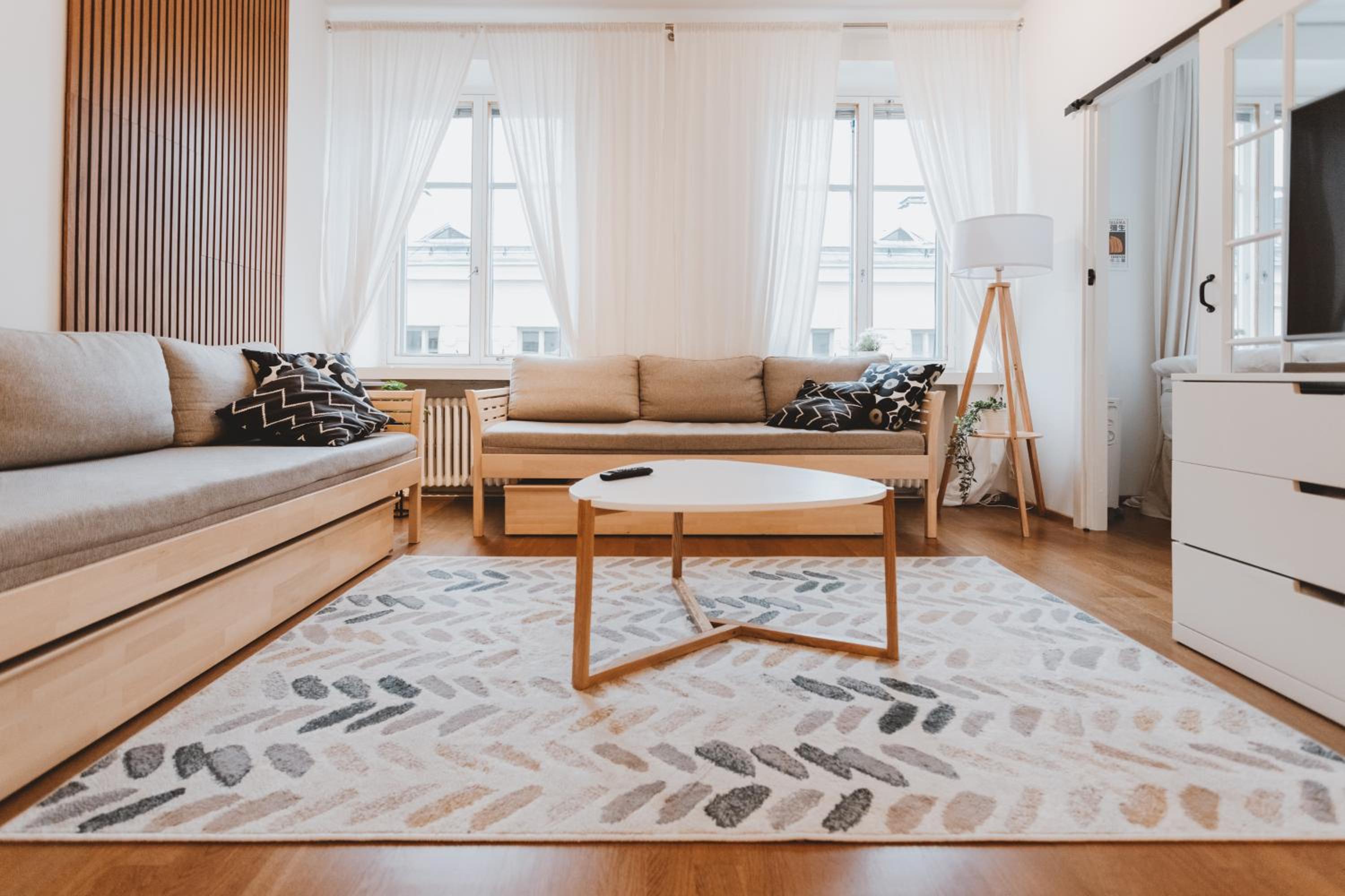 Bright City Center Flat, Sleeps 6