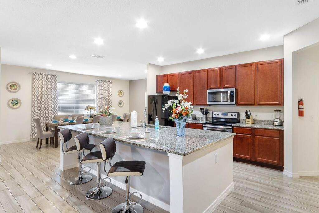 Solterra Villa near Disney view 2