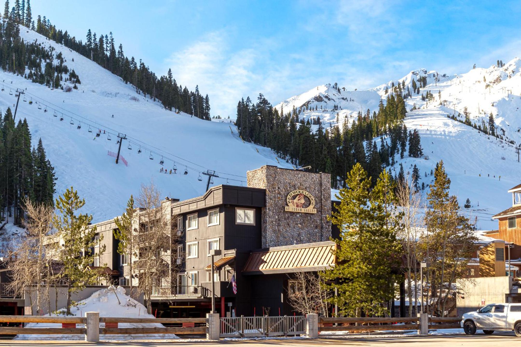 Hotel Red Wolf Lodge At Olympic Valley