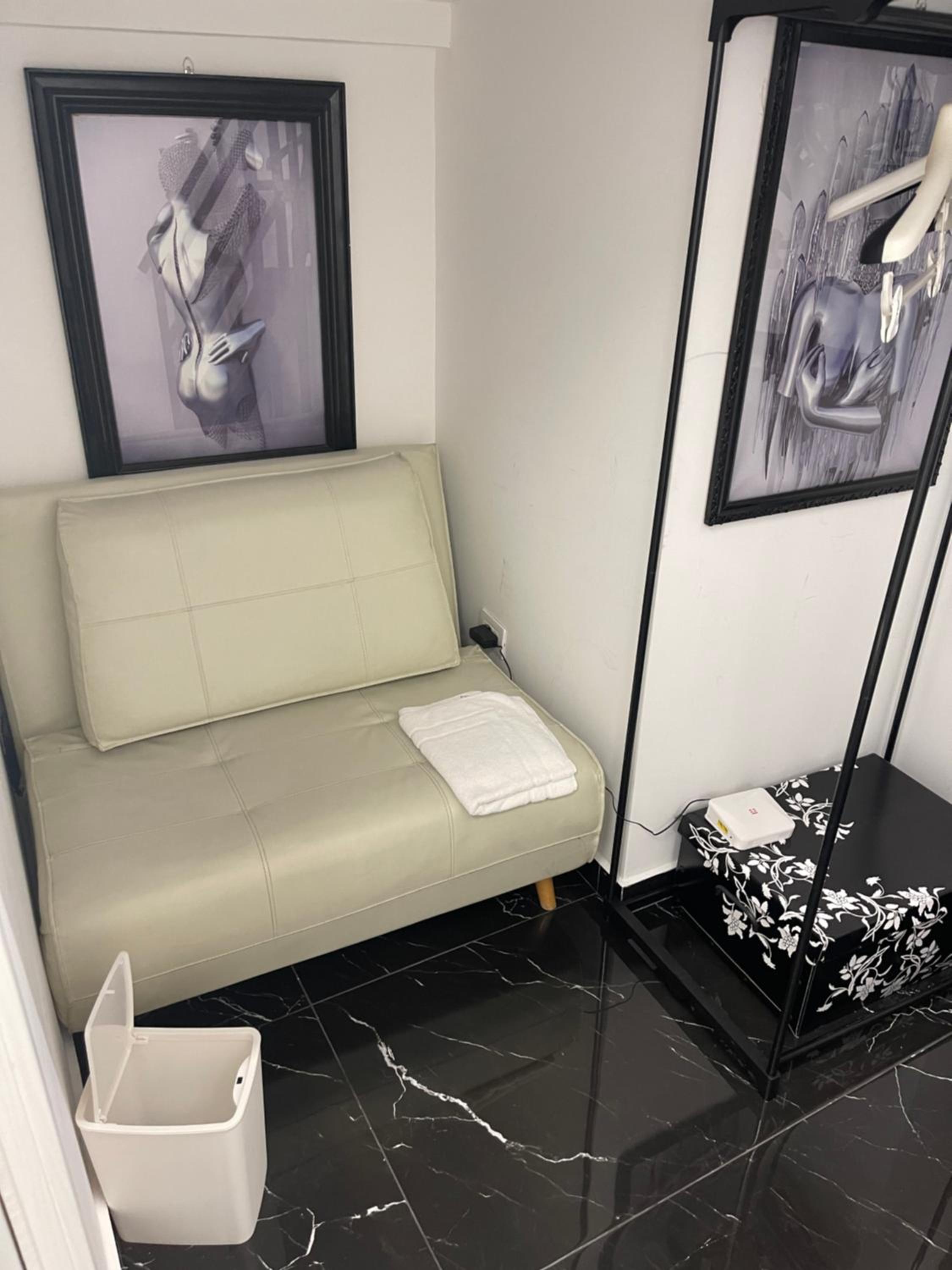 Lux House Naples Airport