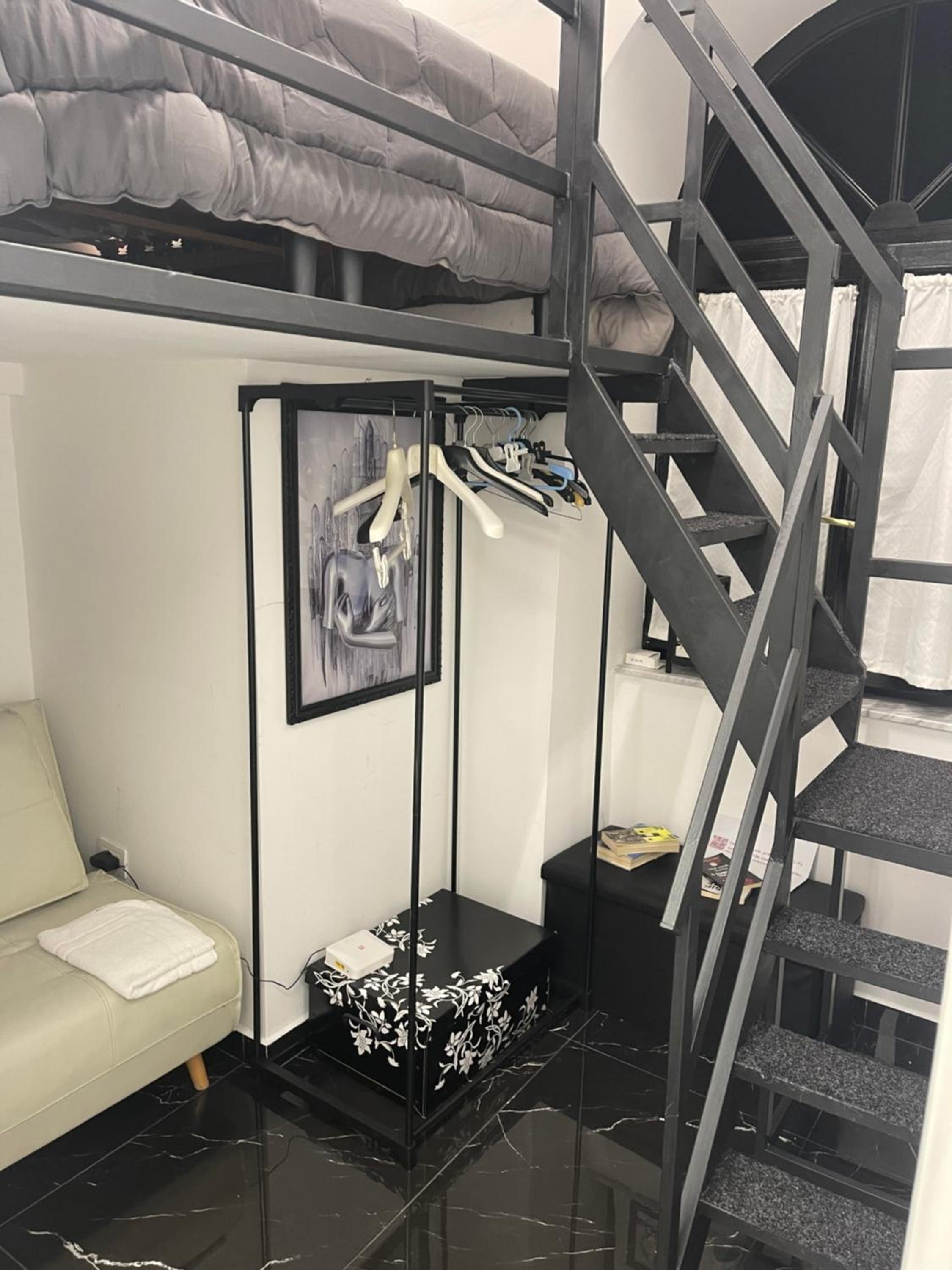 Lux House Naples Airport