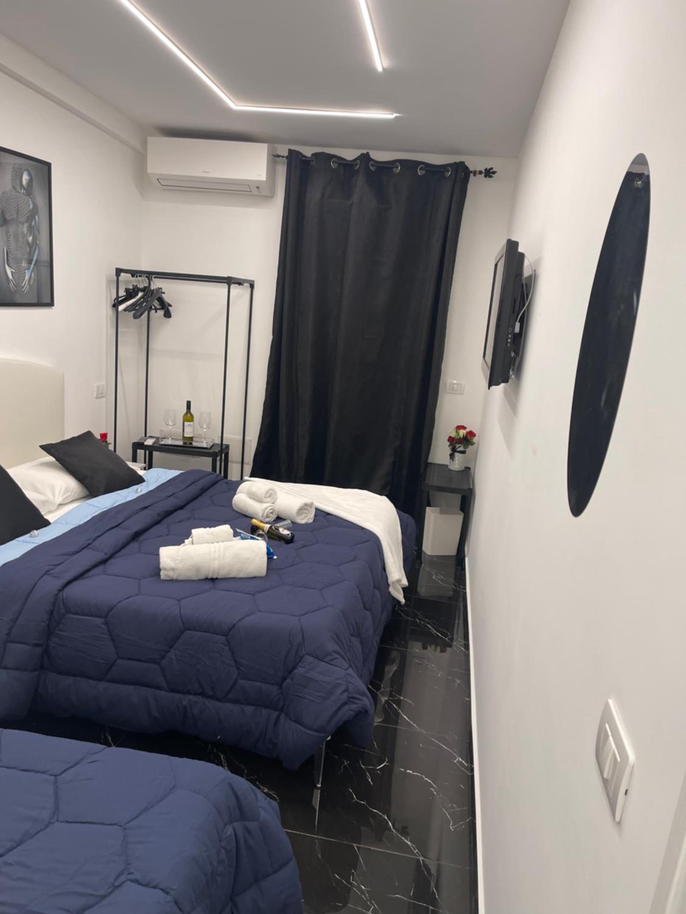 Lux House Naples Airport