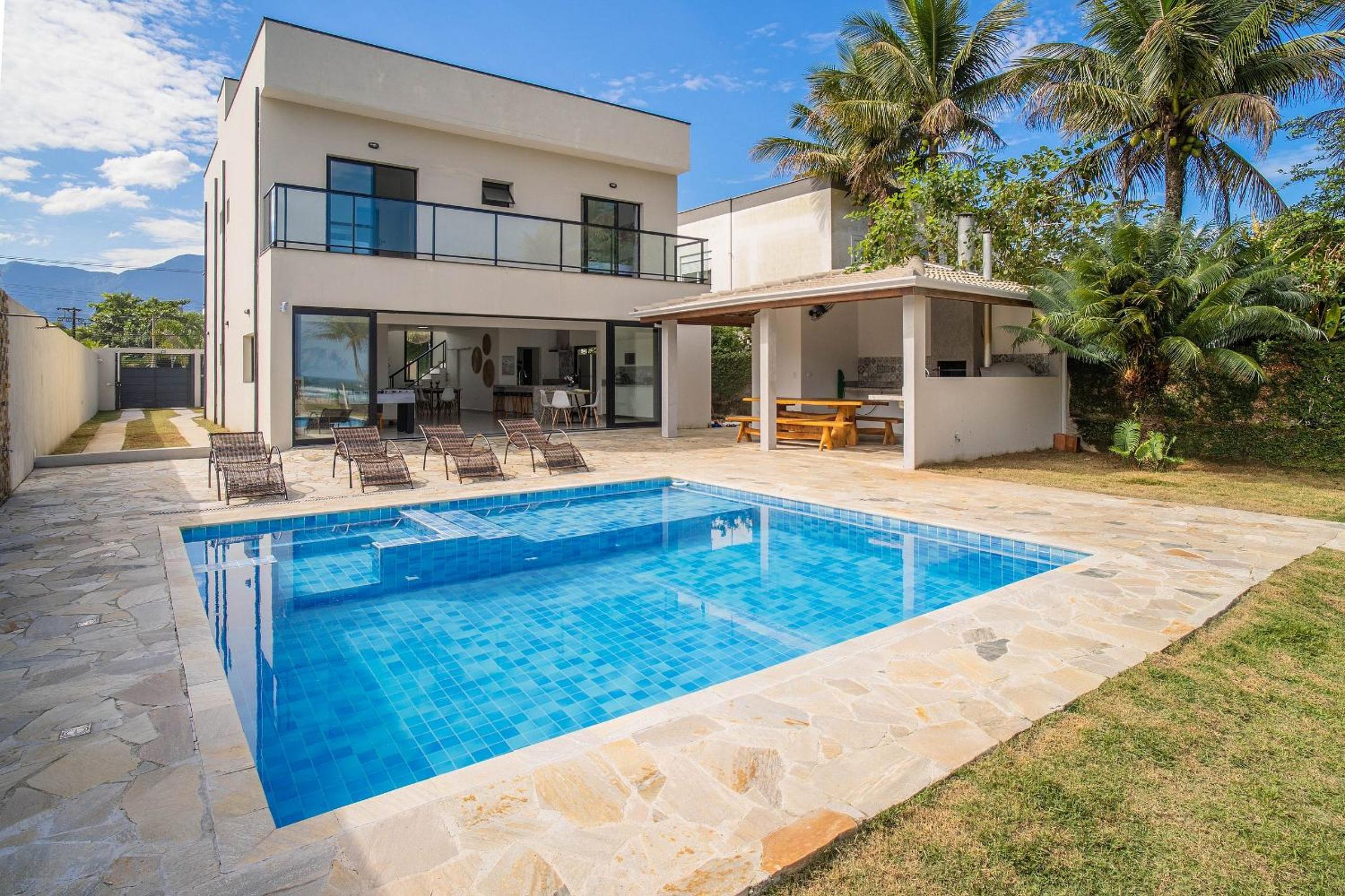 Paraíso Pé na Areia em Boracéia - Desfrute da conveniência de ter a praia no seu quintal