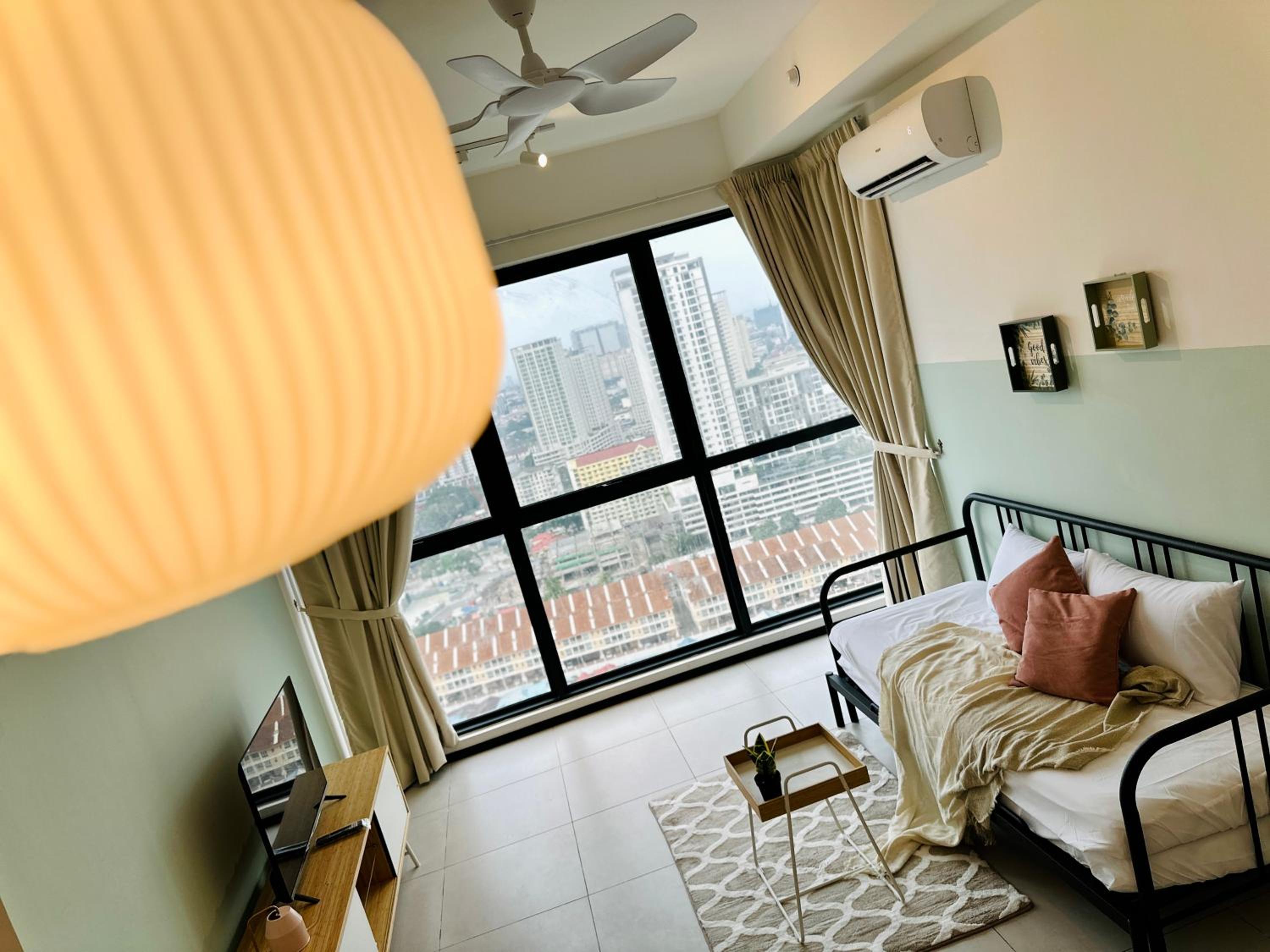 Urban Suite Cozy Family Homestay at Georgetown by HENG URBAN STAYCATION LUXE LSP photo 3