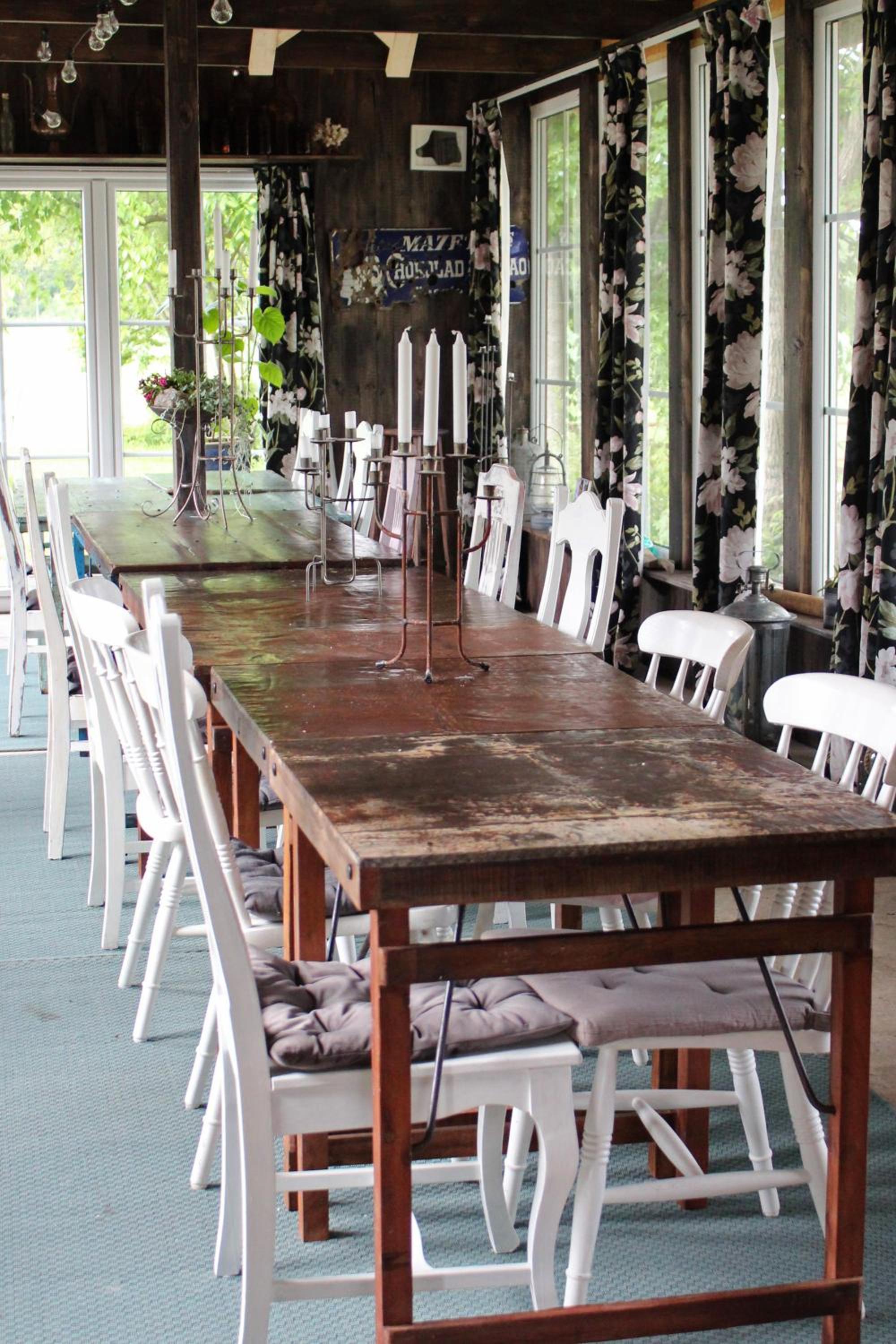 Toric Farmlodge