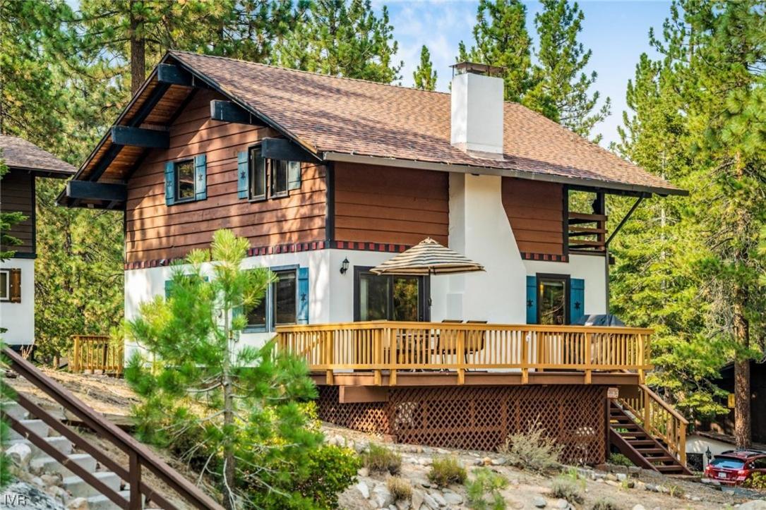 1331 Zurich Lane - Modern Mountain Chalet - Property Image 7