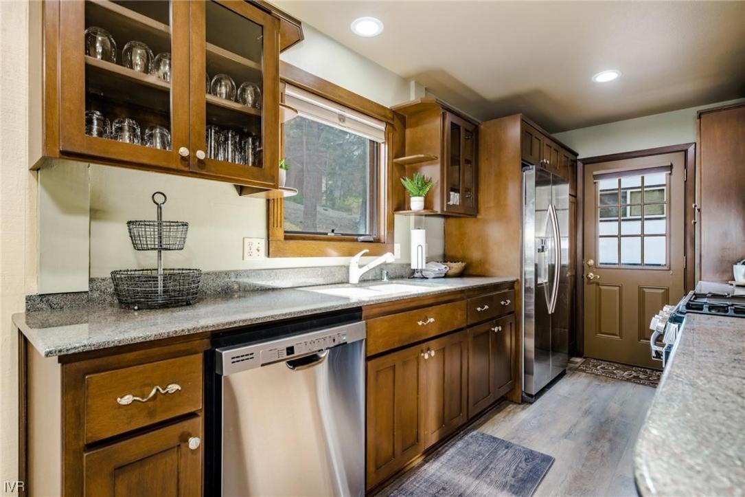 1331 Zurich Lane - Modern Mountain Chalet - Property Image 5